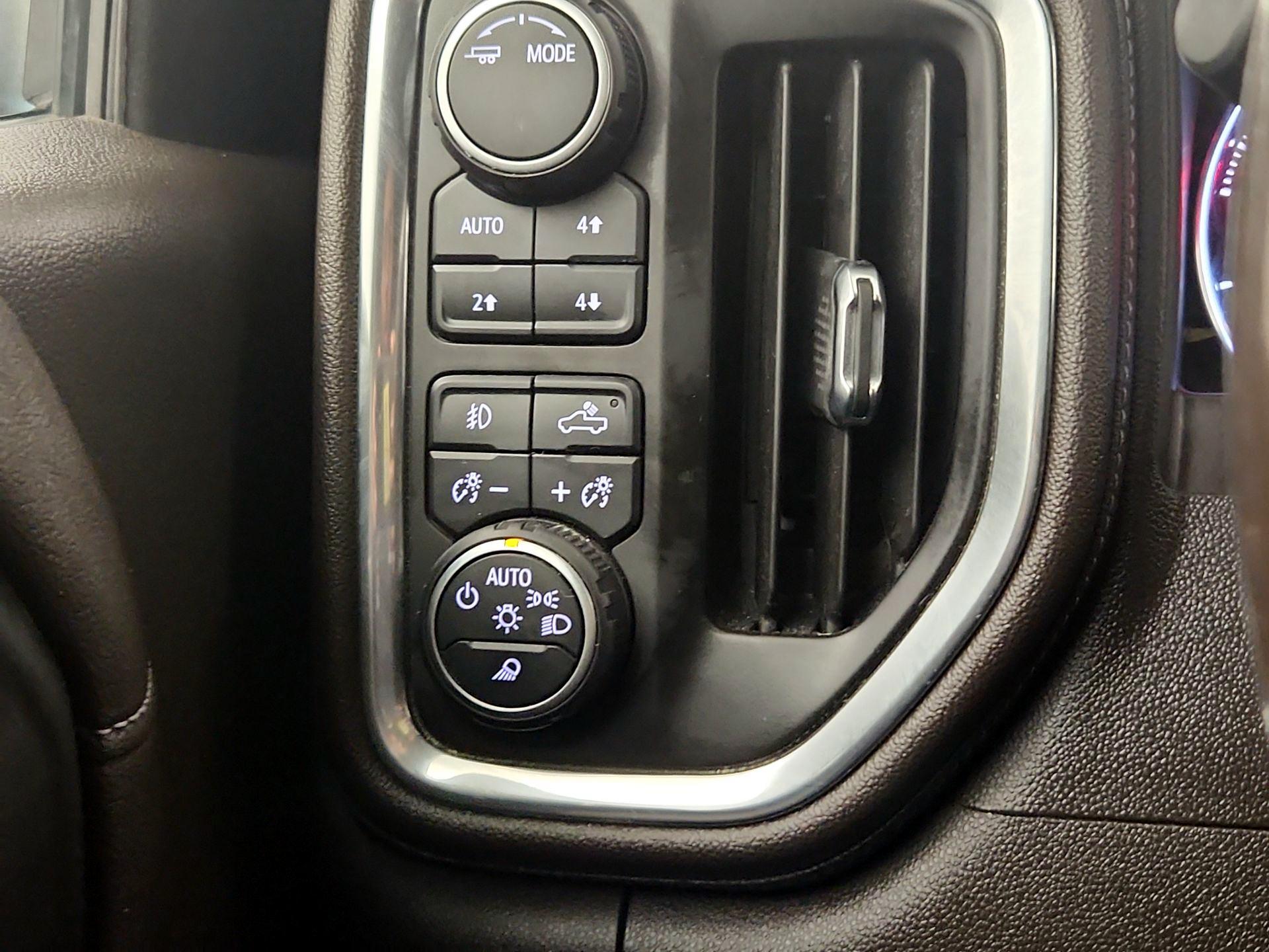 Thumbnail: 2021 Chevrolet Silverado 1500 - 13