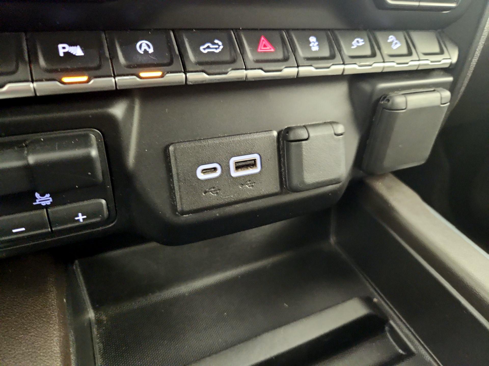 Thumbnail: 2021 Chevrolet Silverado 1500 - 18