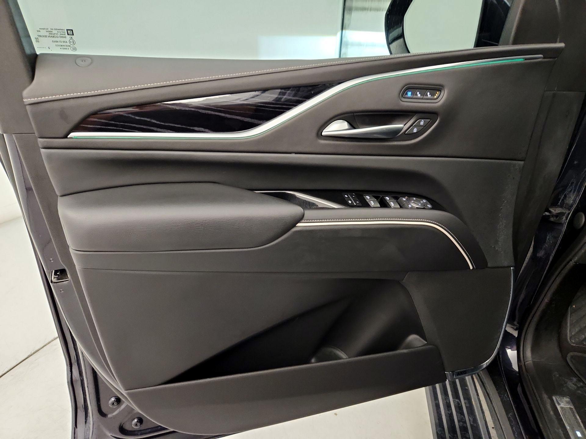 Thumbnail: 2023 Cadillac Escalade - 12