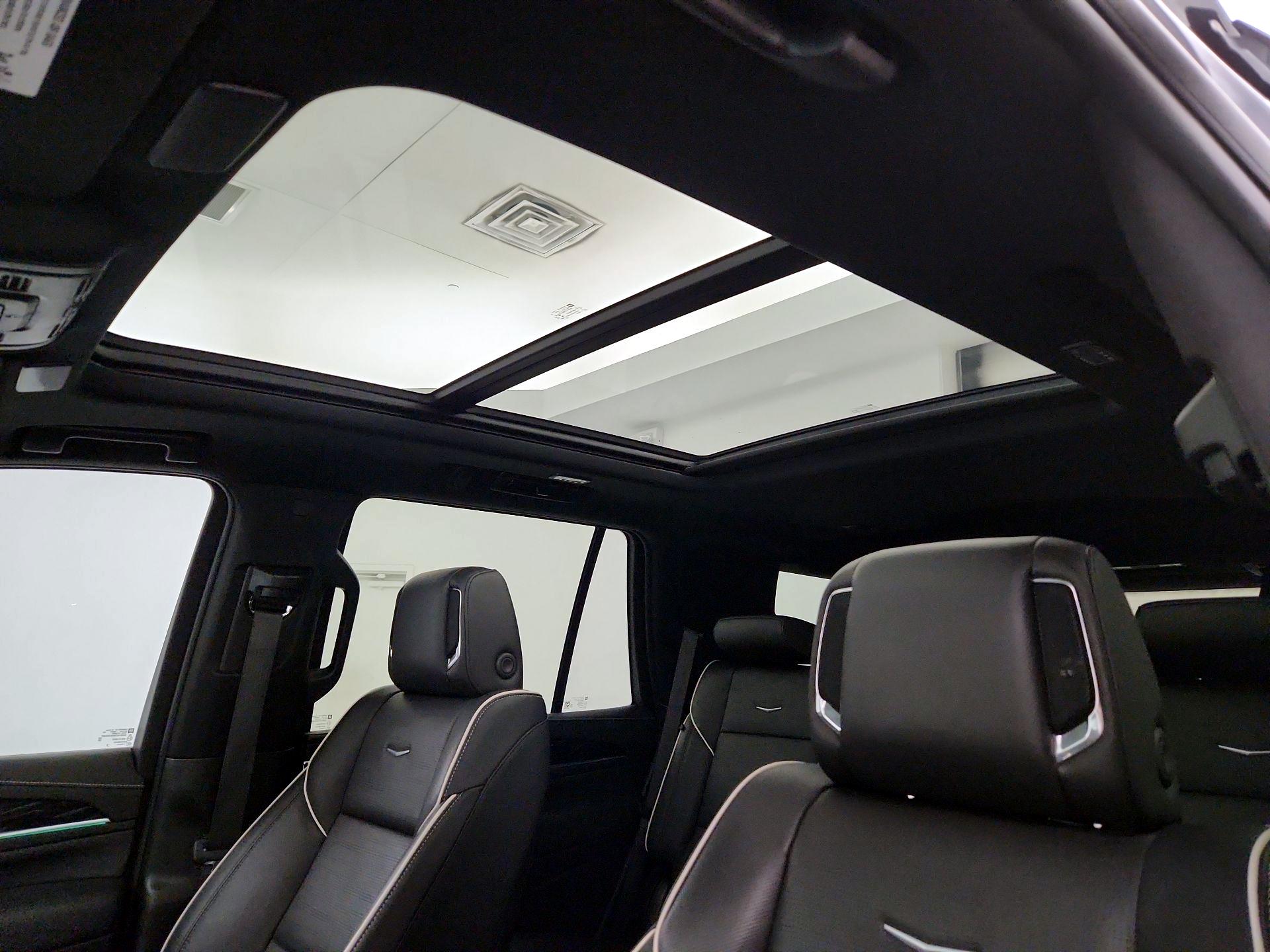 Thumbnail: 2023 Cadillac Escalade - 20