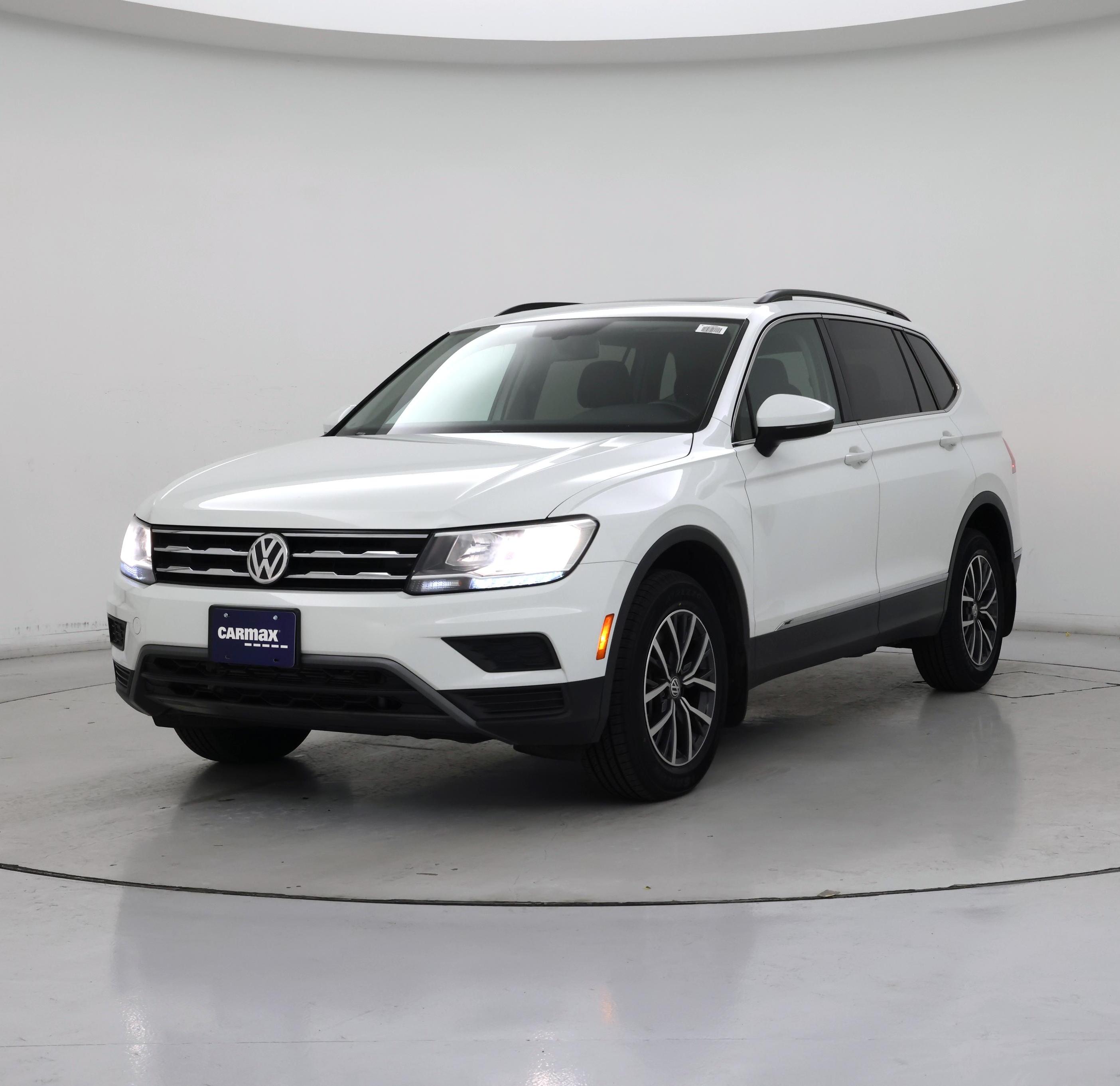 Thumbnail: 2020 Volkswagen Tiguan - 4