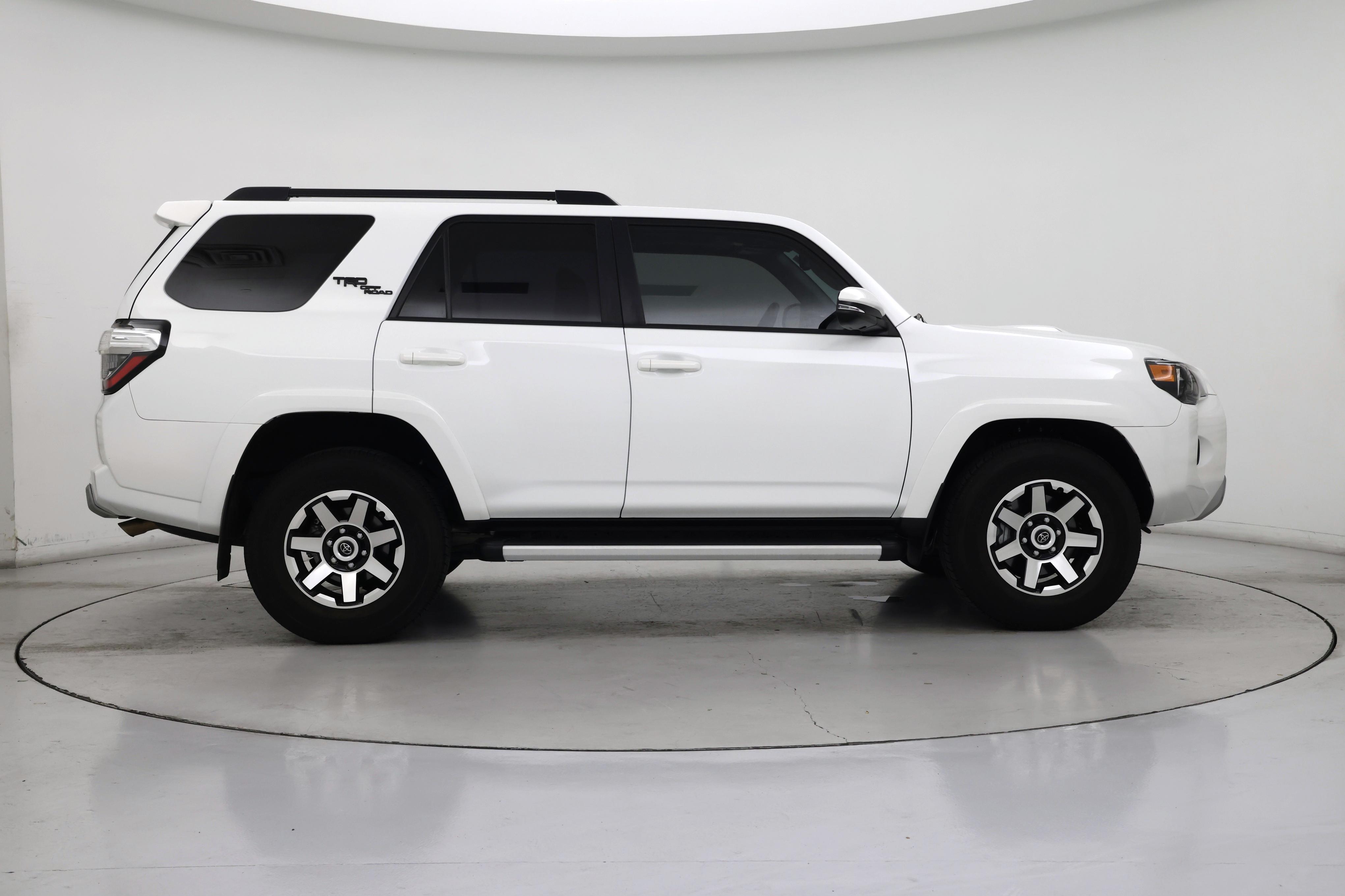 Thumbnail: 2024 Toyota 4Runner - 7
