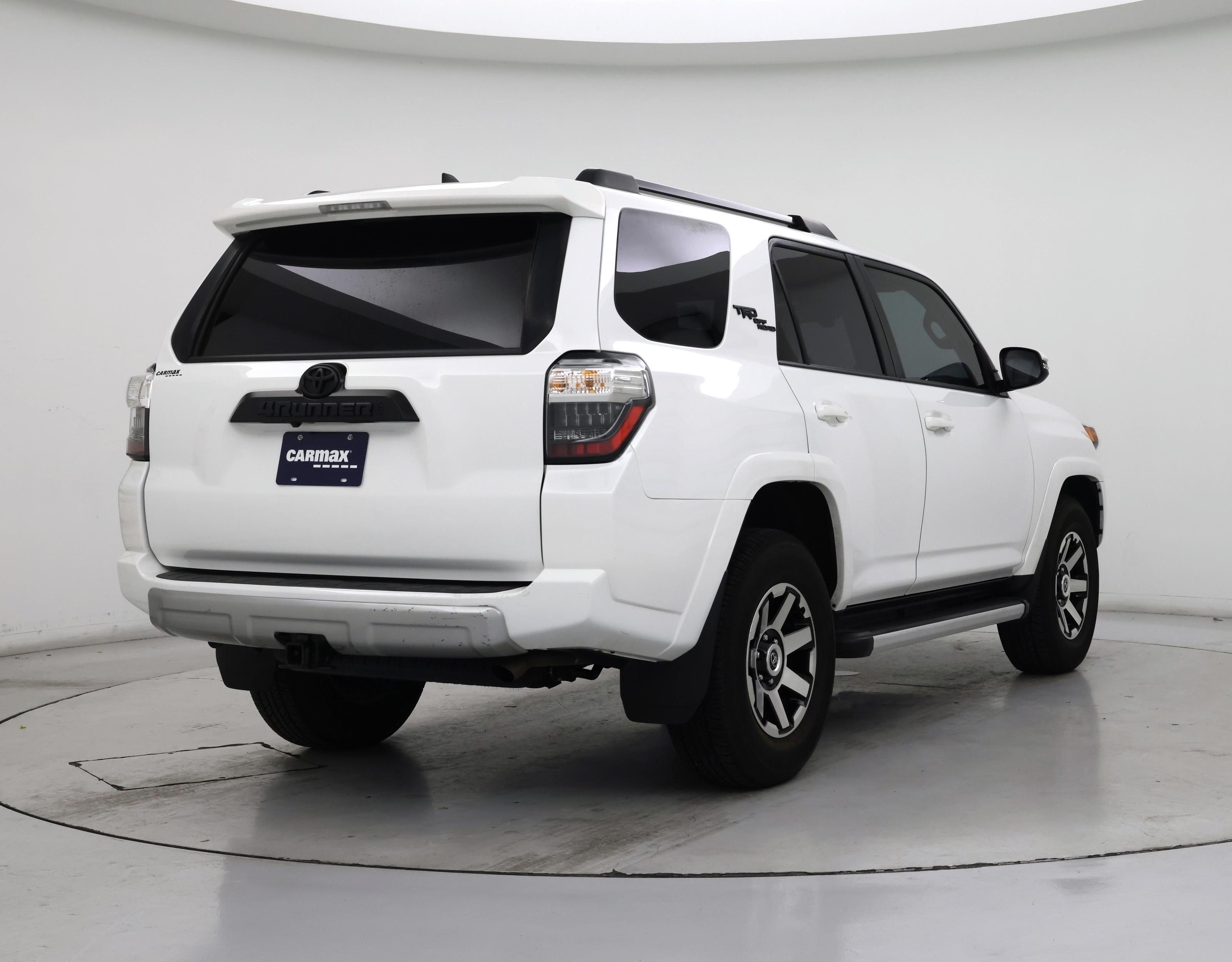 Thumbnail: 2024 Toyota 4Runner - 8