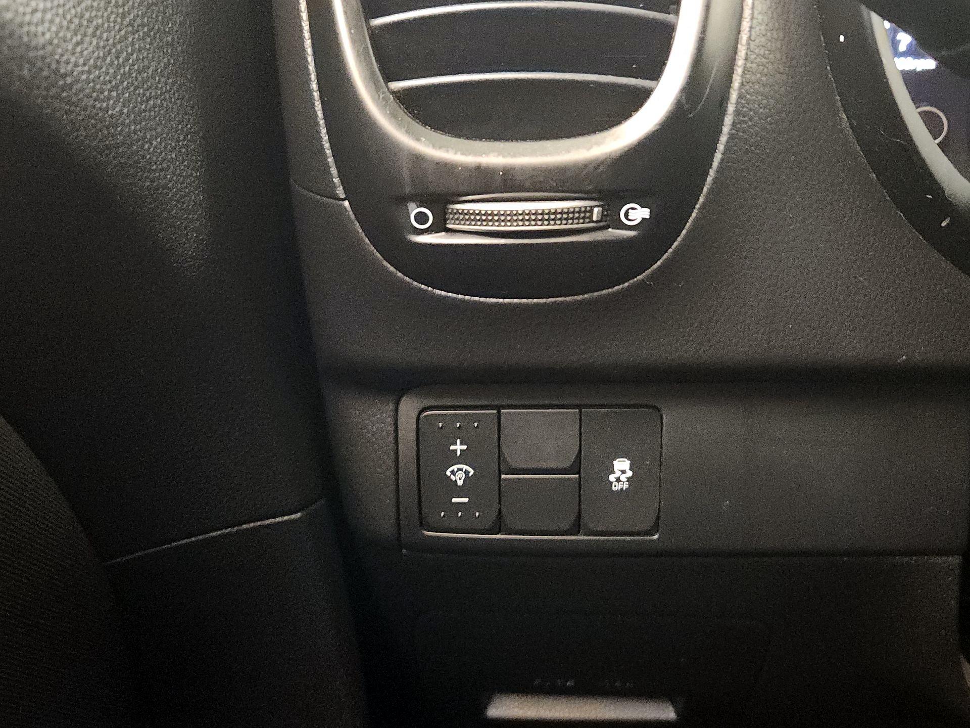 Thumbnail: 2014 Kia Soul - 13