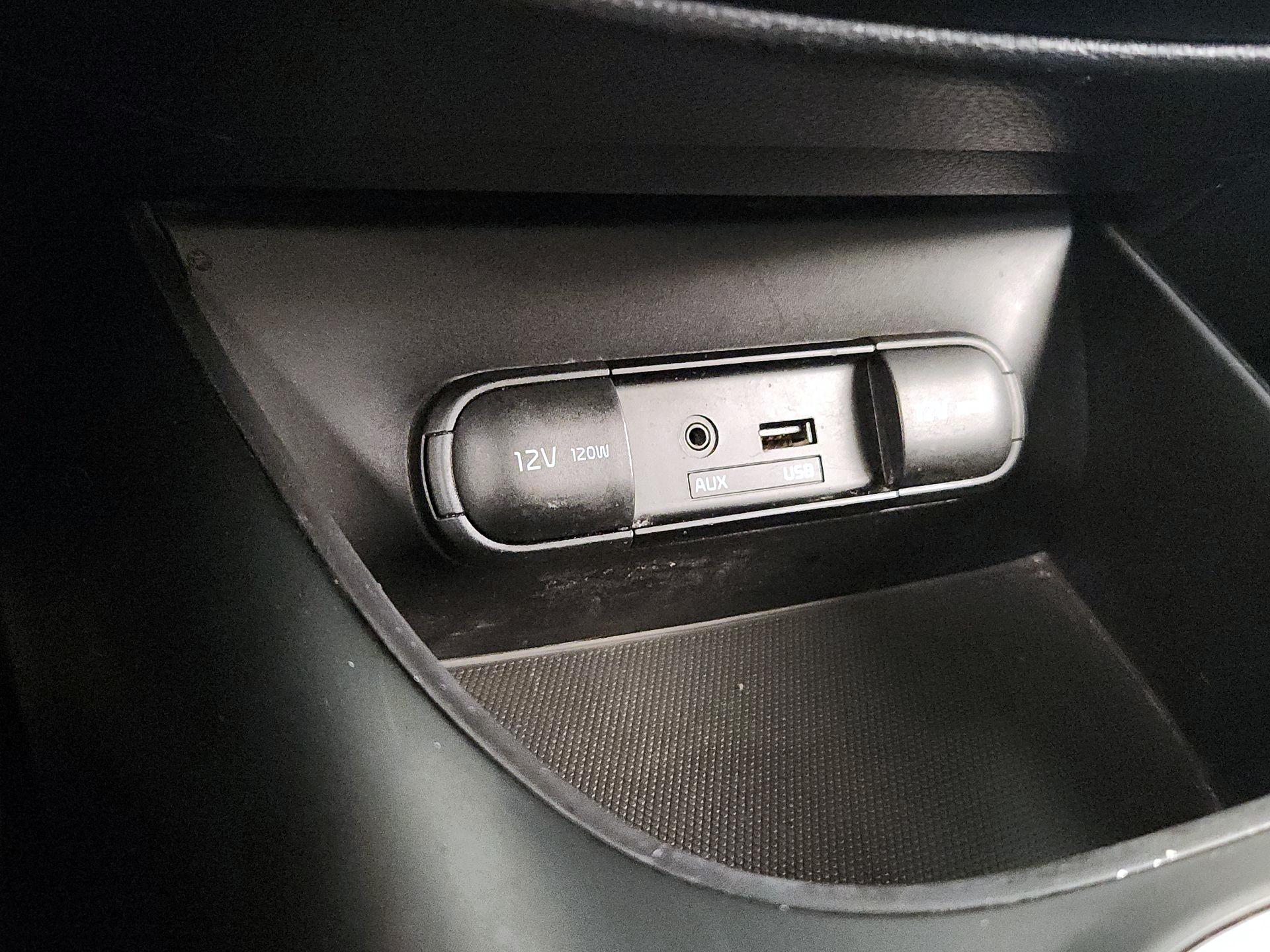 Thumbnail: 2014 Kia Soul - 17