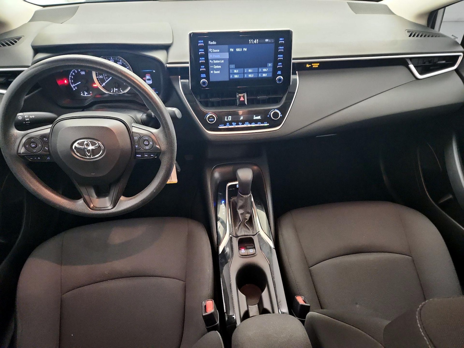 2020 Toyota Corolla LE - Photo 10