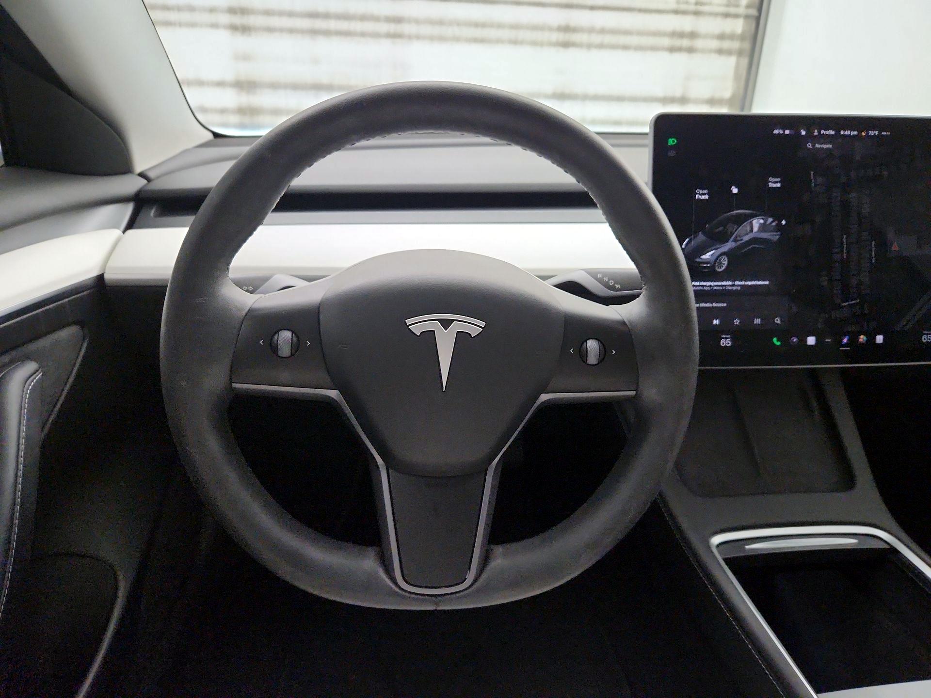 Thumbnail: 2023 Tesla Model 3 - 10