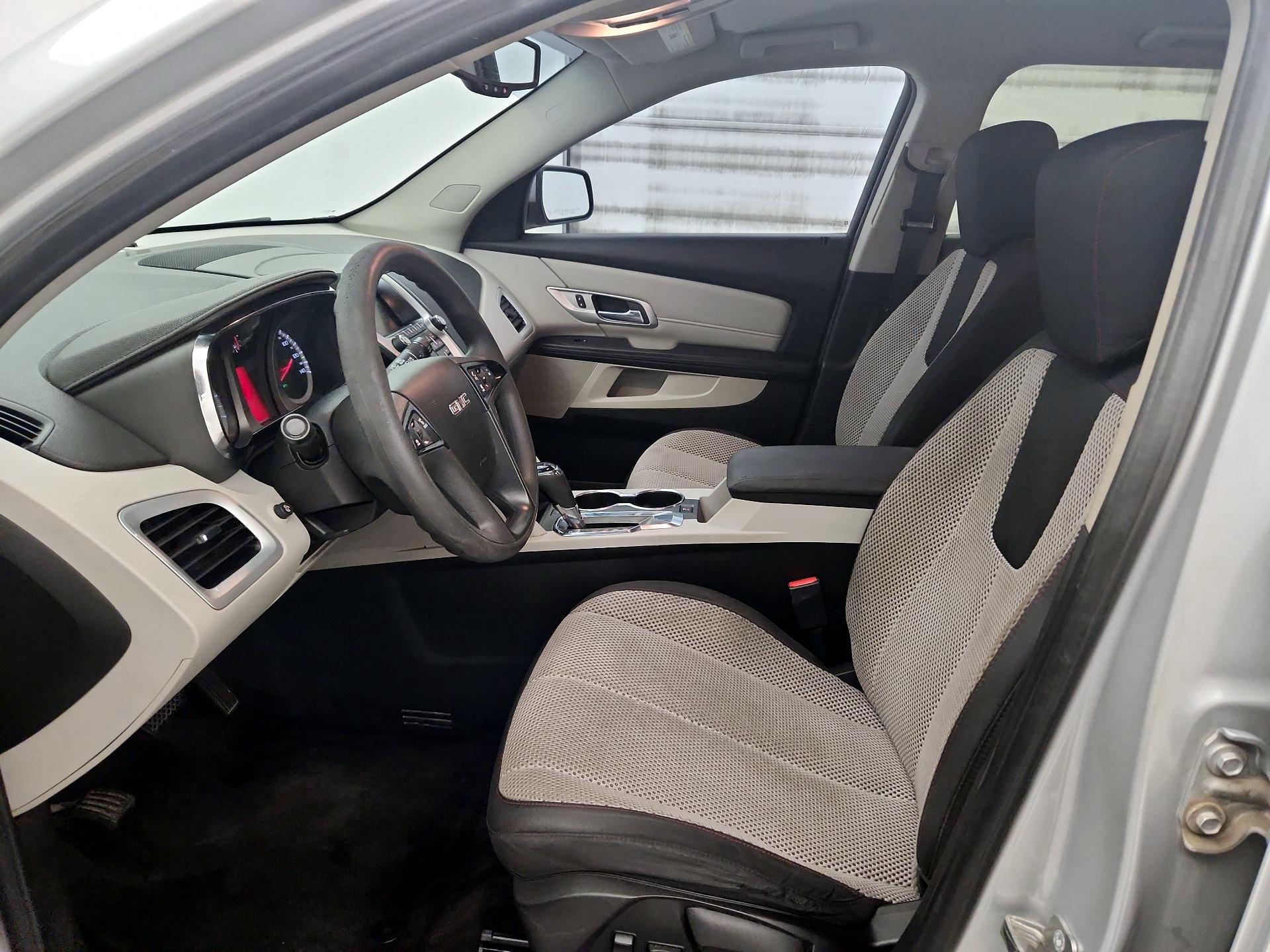 Thumbnail: 2016 GMC Terrain - 11
