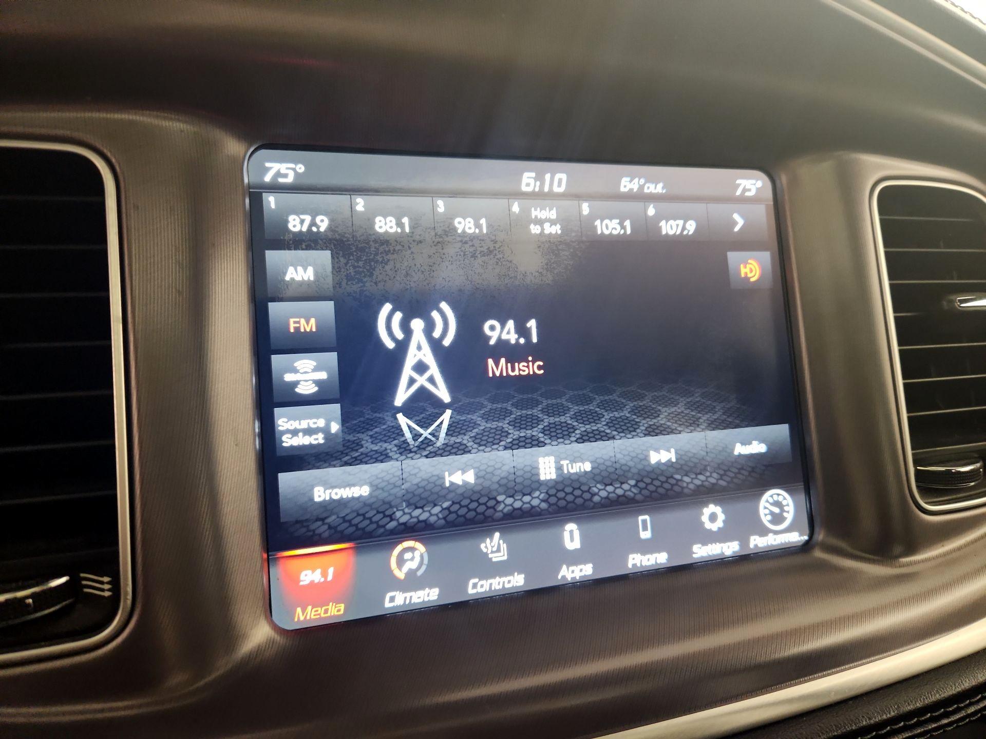 Thumbnail: 2019 Dodge Charger - 15
