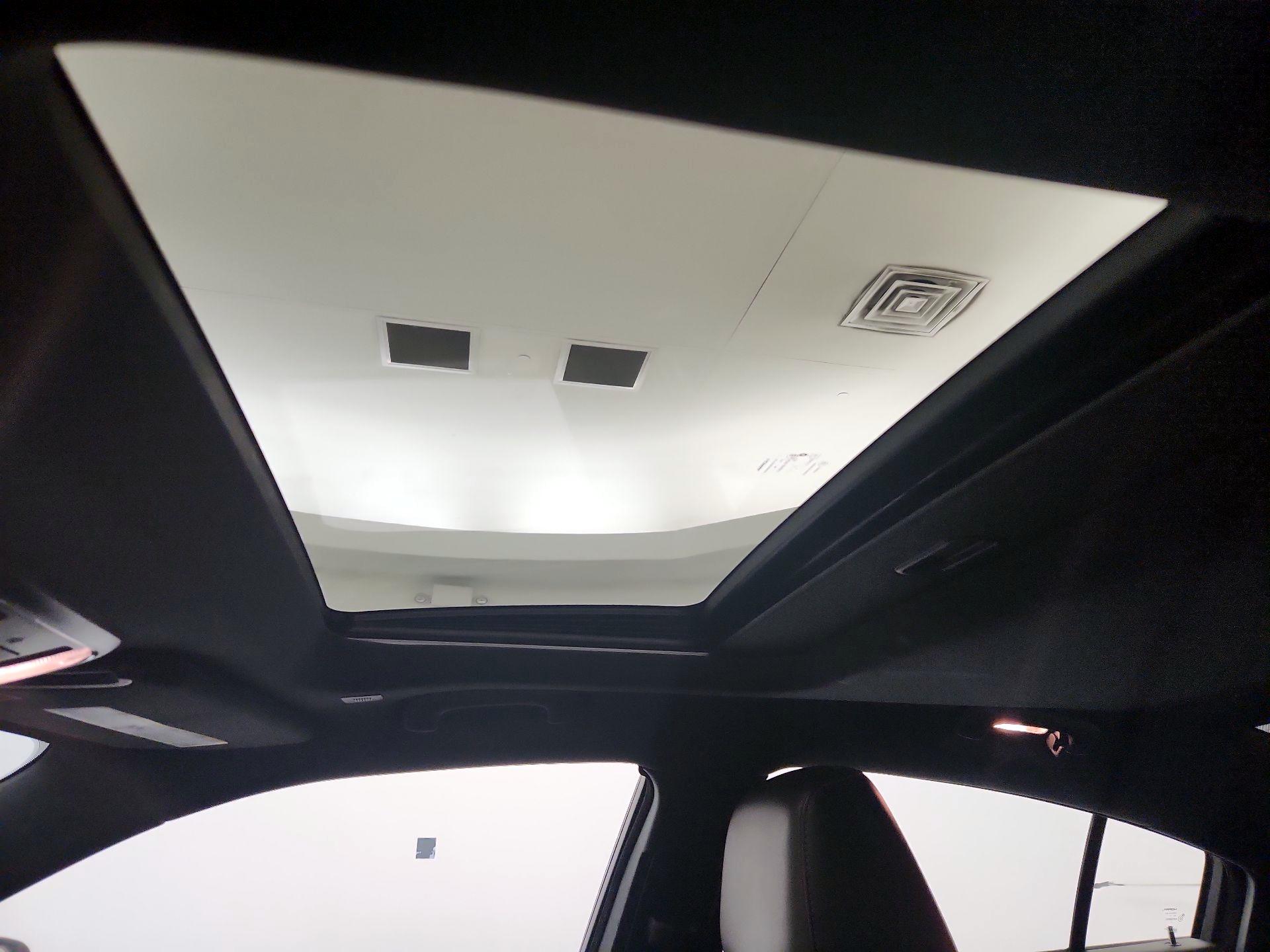Thumbnail: 2019 Dodge Charger - 18