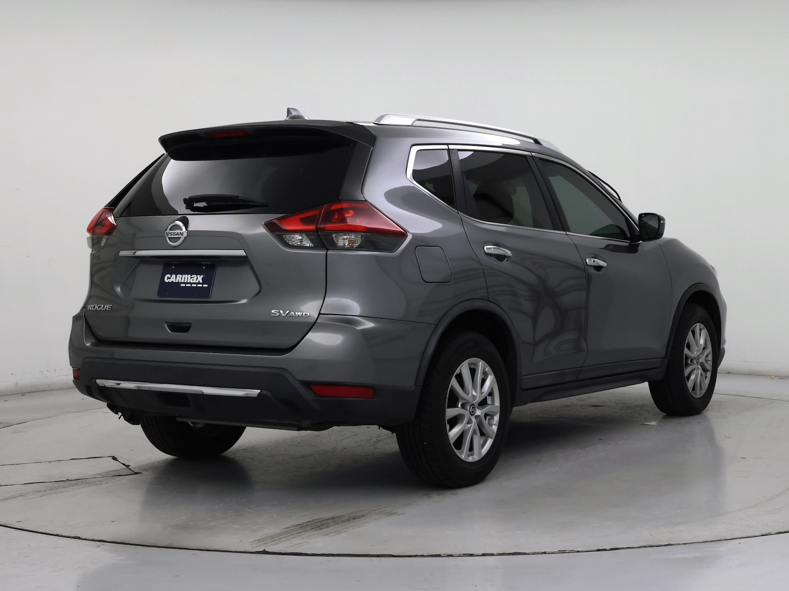 2018 Nissan Rogue SV - Photo 9