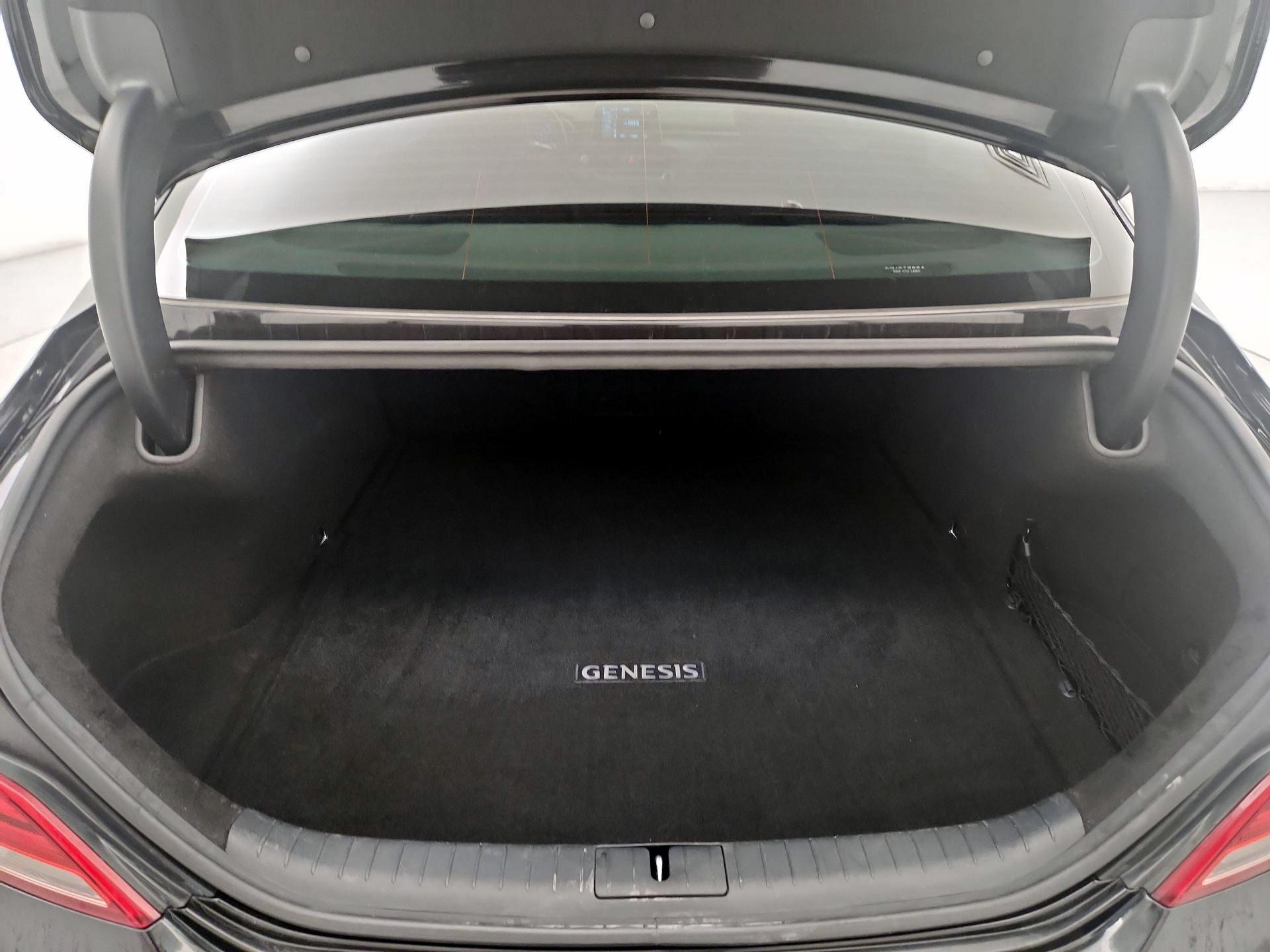 Thumbnail: 2019 Genesis G70 - 20