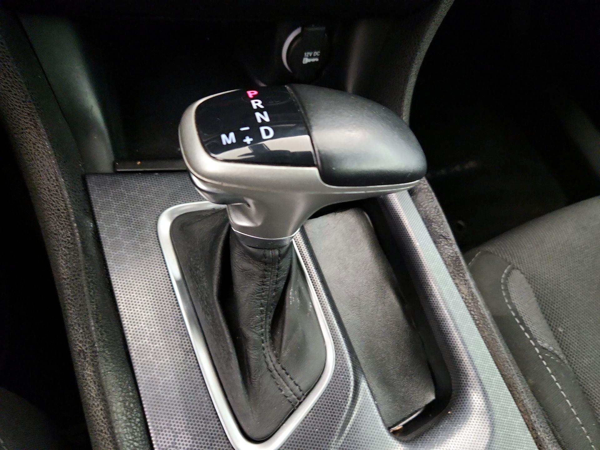 Thumbnail: 2015 Dodge Charger - 17