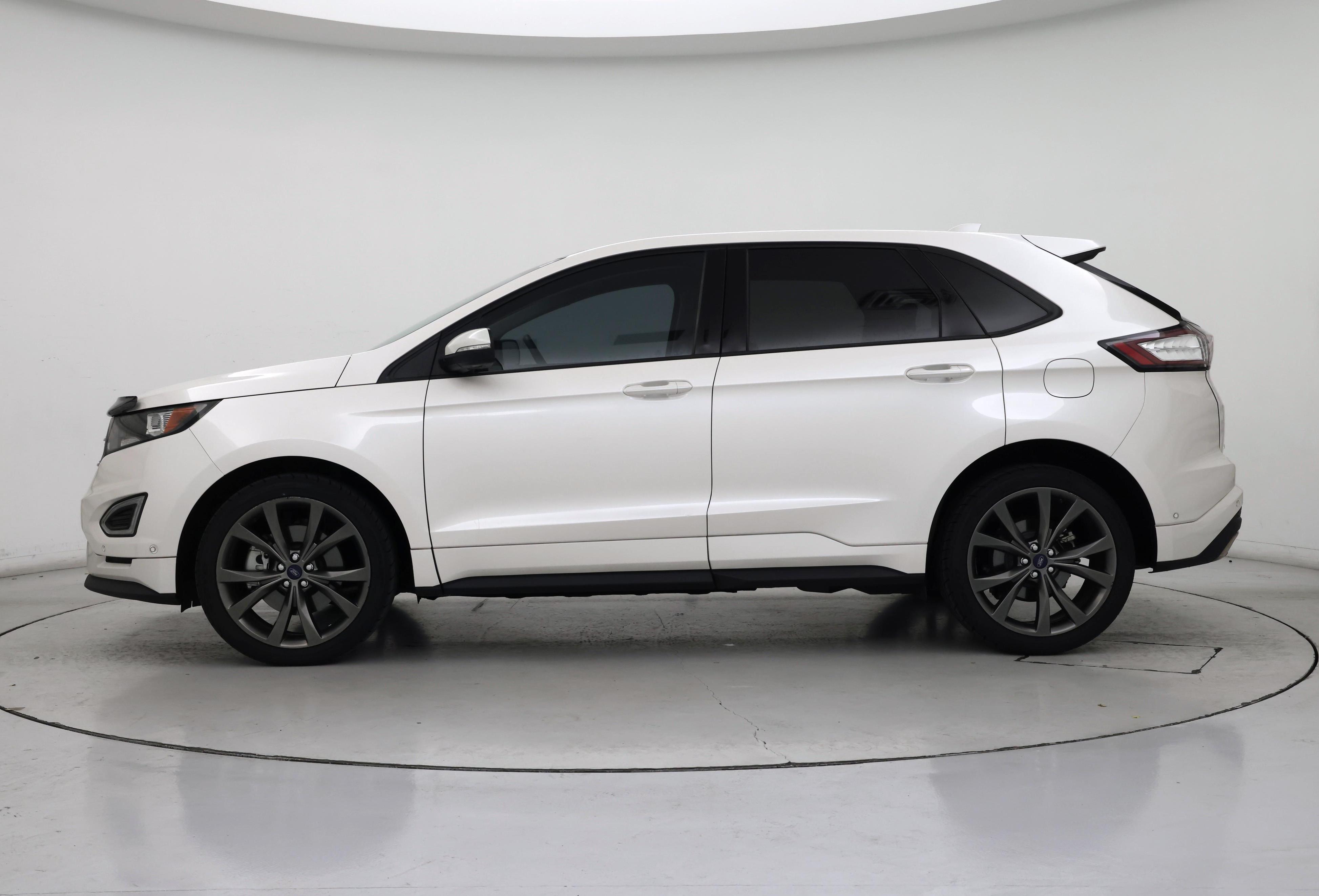 Thumbnail: 2018 Ford Edge - 3