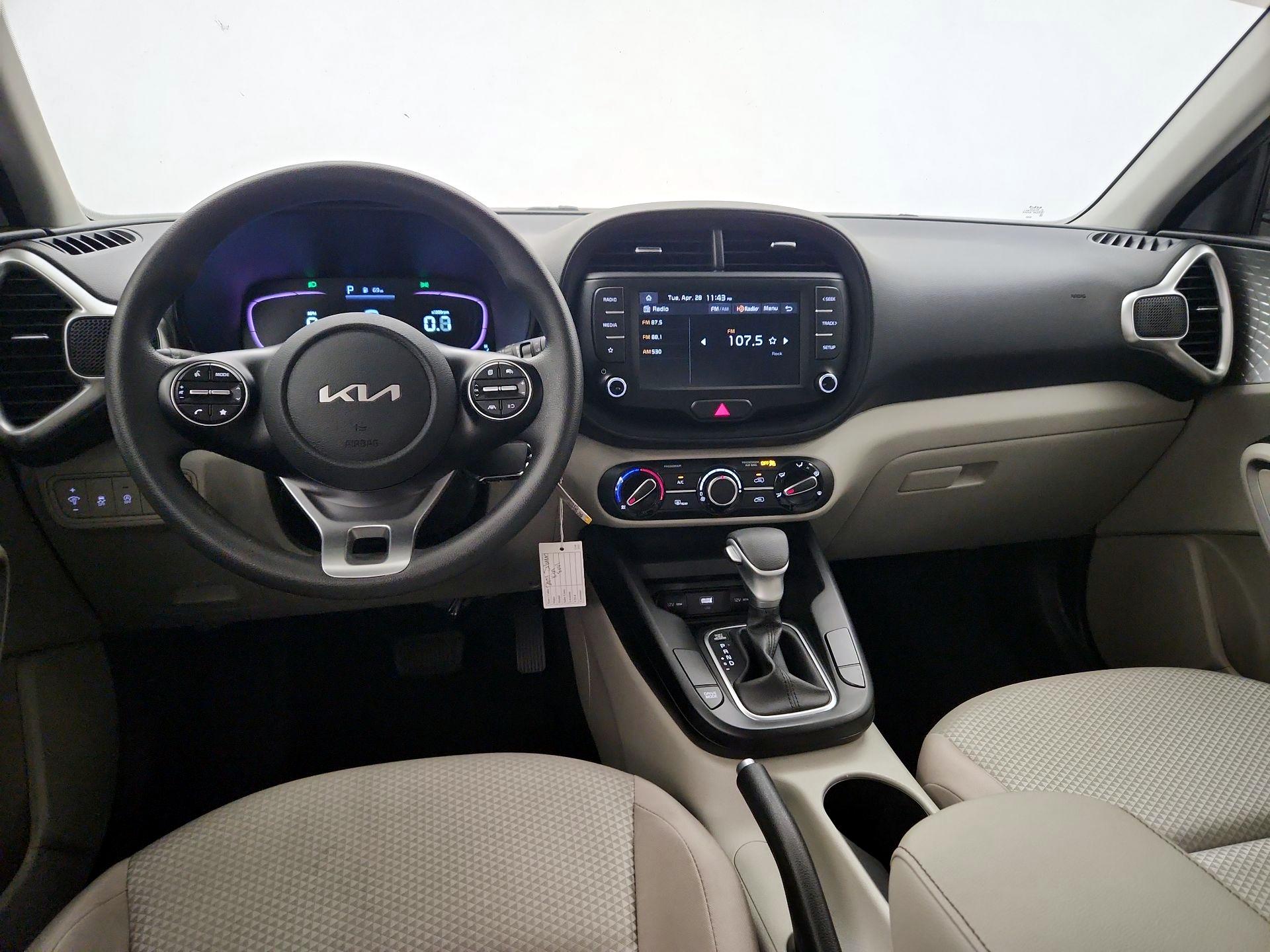 Thumbnail: 2023 Kia Soul - 9