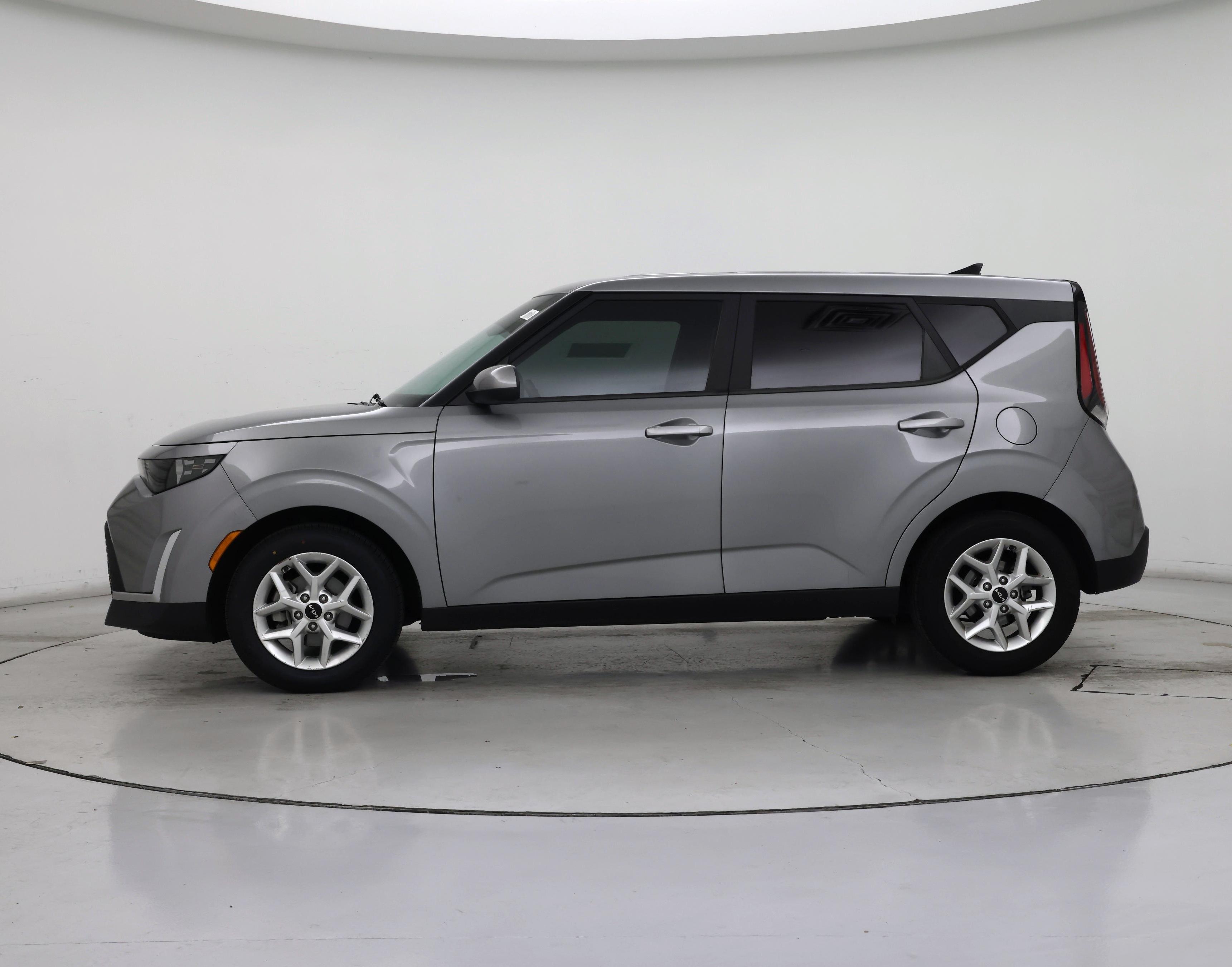 Thumbnail: 2023 Kia Soul - 3