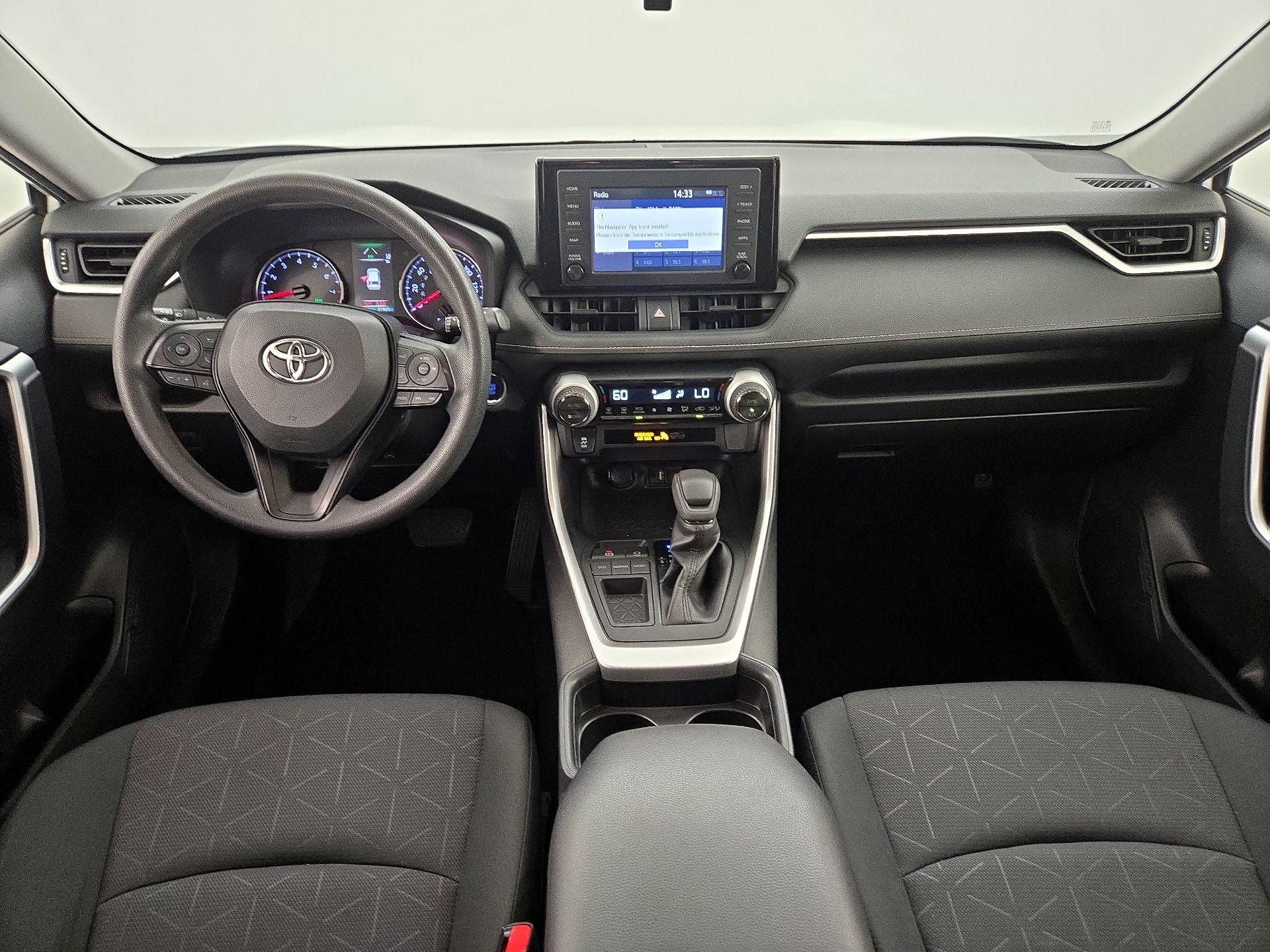 Thumbnail: 2019 Toyota RAV4 - 9