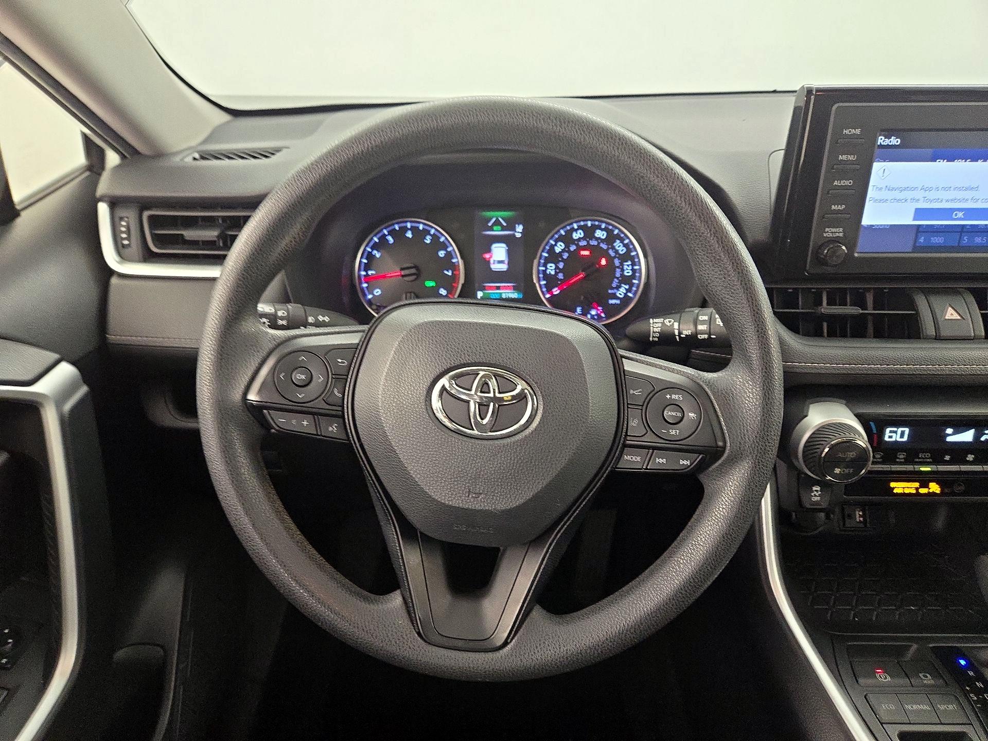 Thumbnail: 2019 Toyota RAV4 - 10