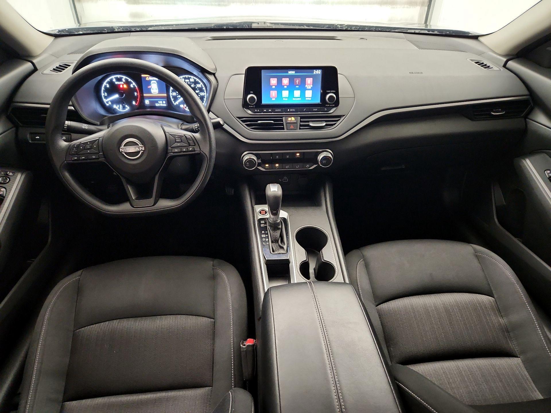 Thumbnail: 2023 Nissan Altima - 9