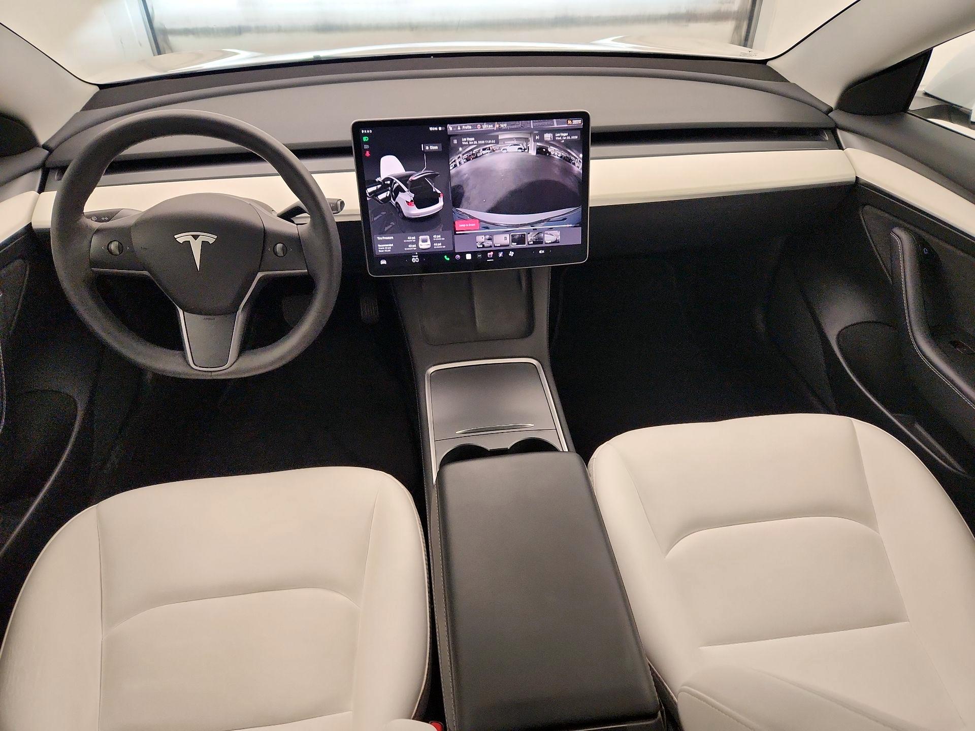 Thumbnail: 2022 Tesla Model 3 - 9