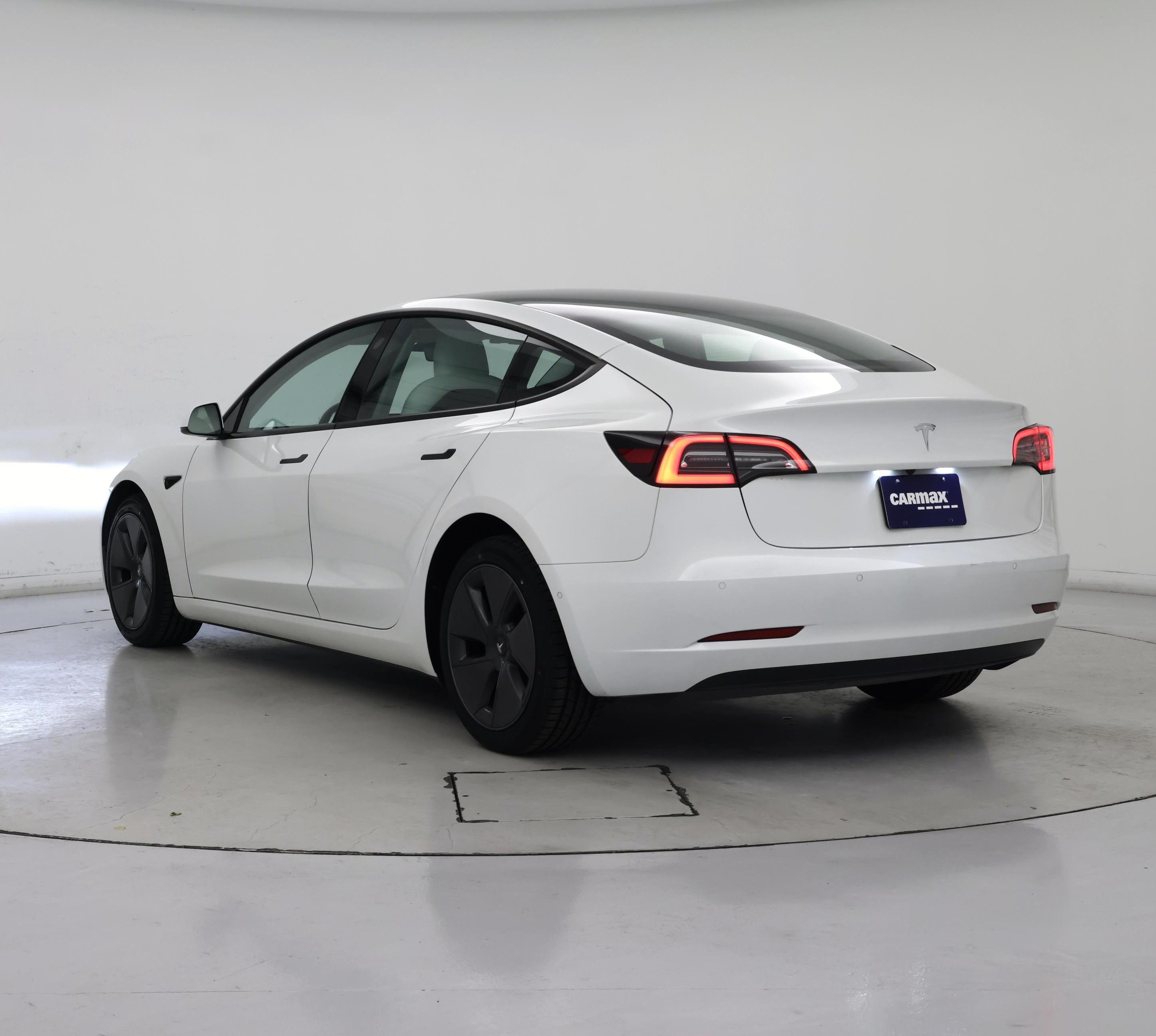 Thumbnail: 2022 Tesla Model 3 - 2