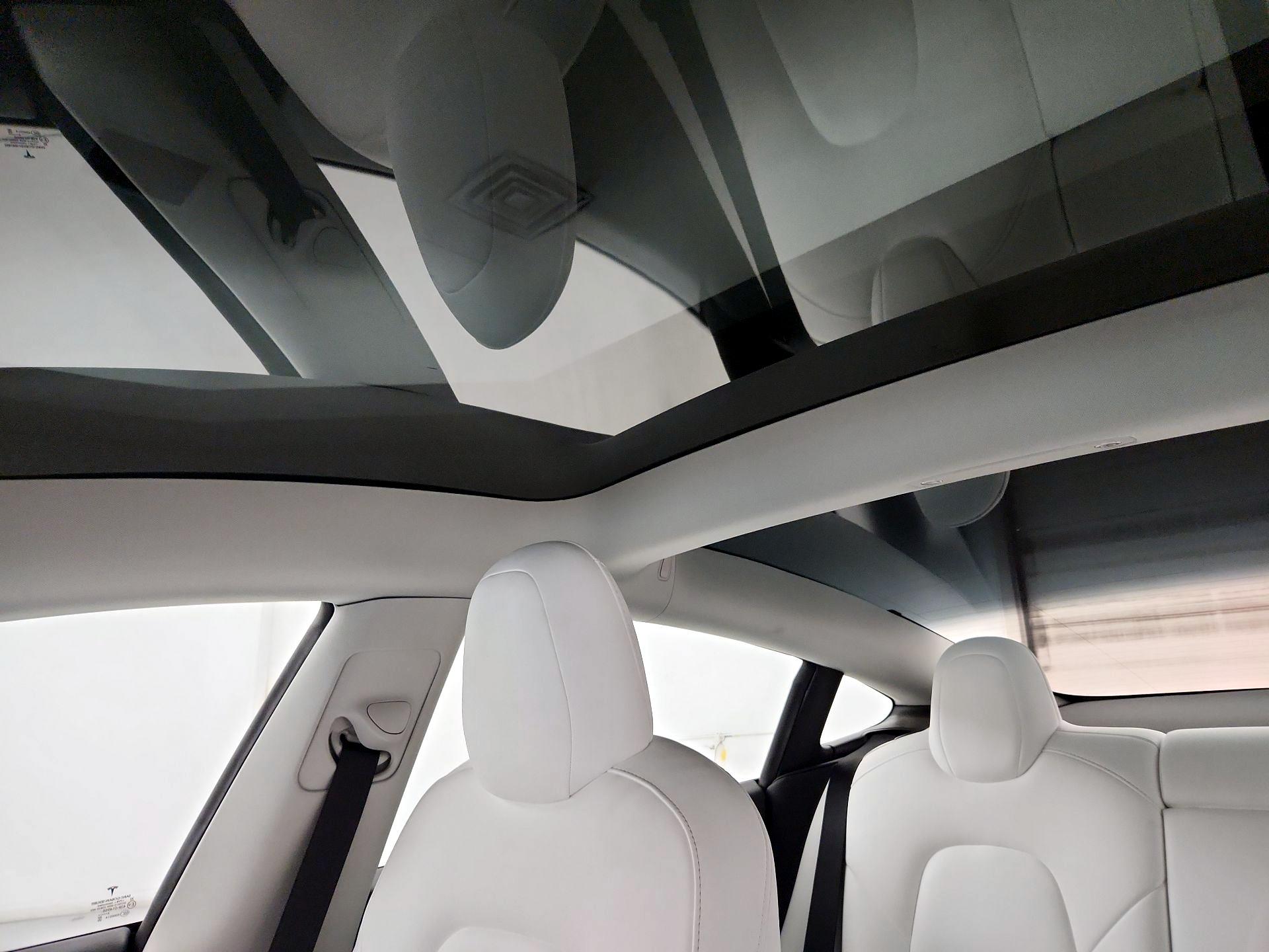 Thumbnail: 2022 Tesla Model 3 - 19
