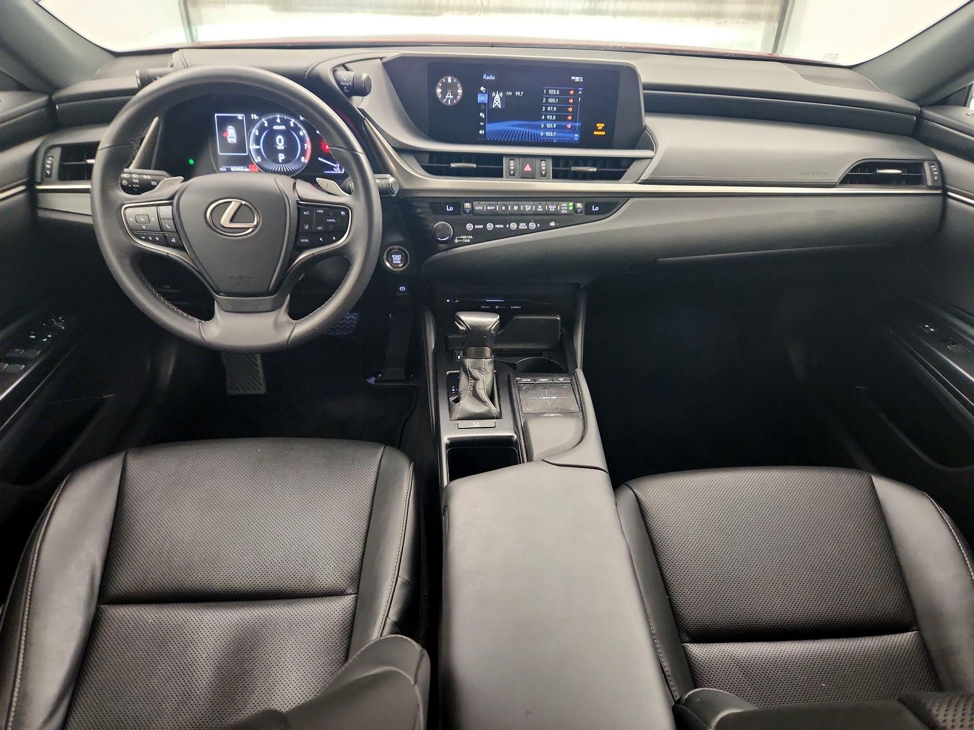 Thumbnail: 2019 Lexus ES - 9