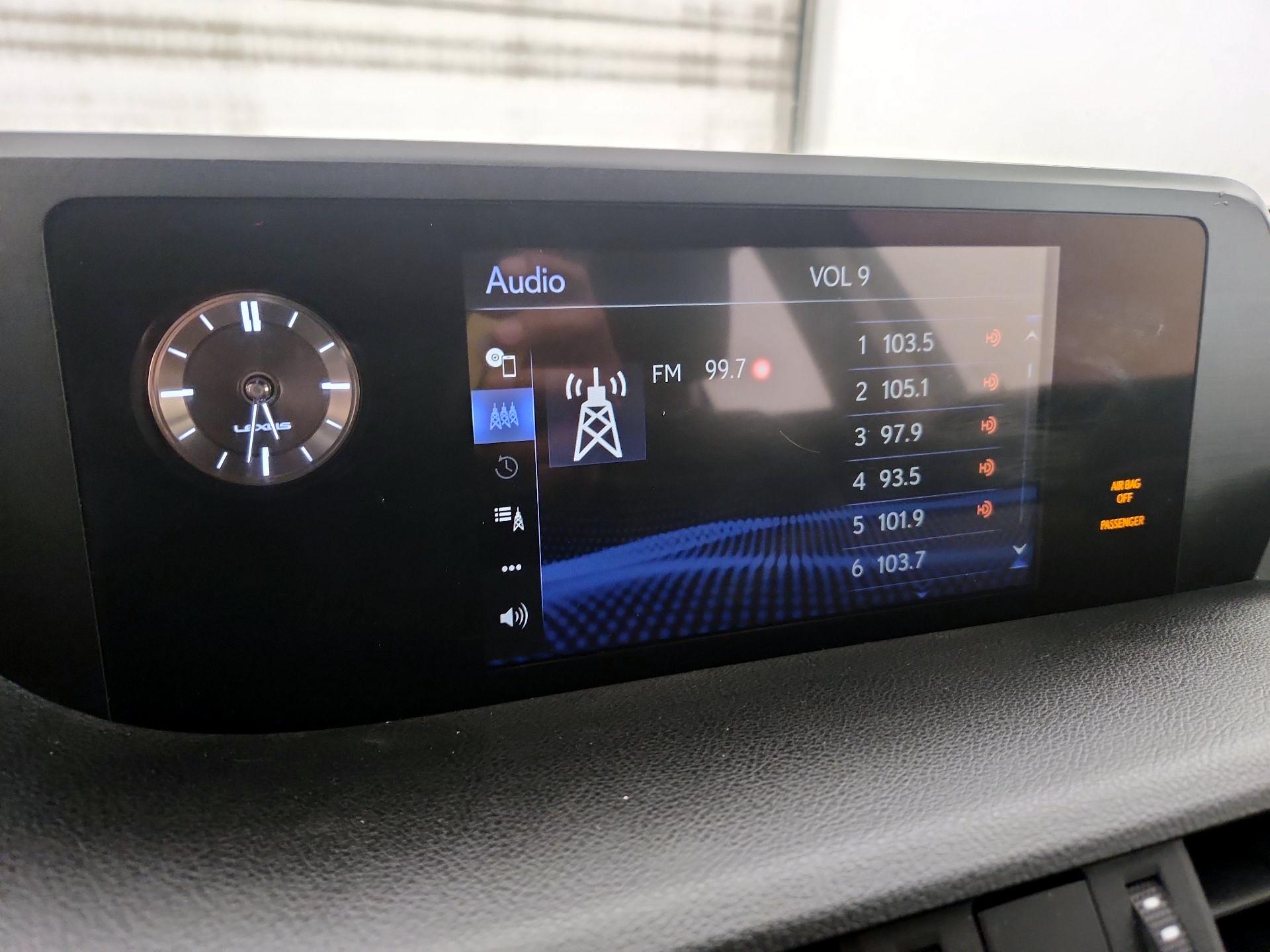 Thumbnail: 2019 Lexus ES - 15