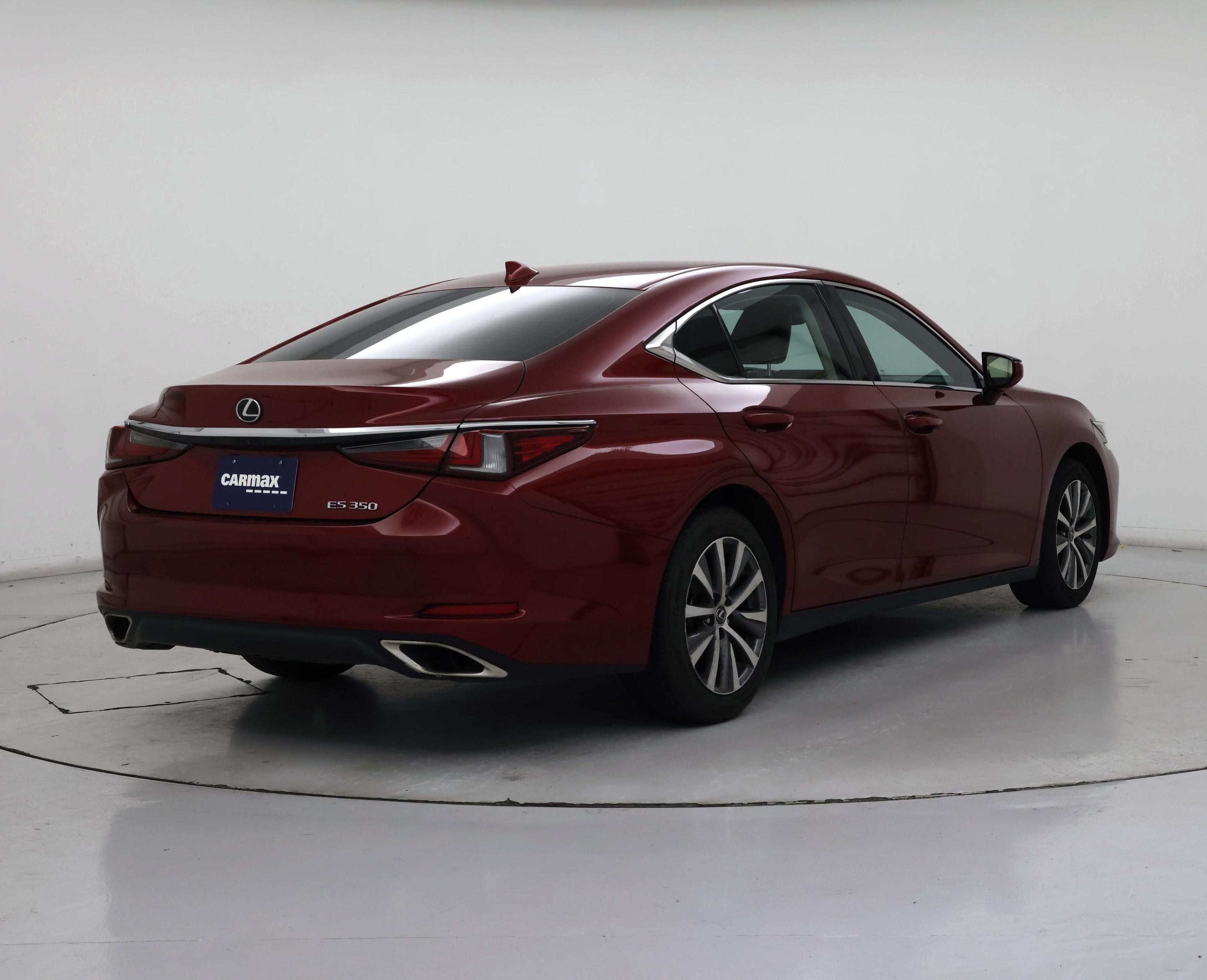Thumbnail: 2019 Lexus ES - 8