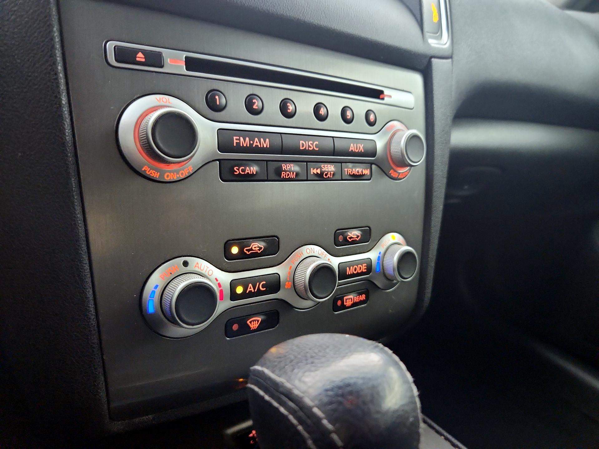 Thumbnail: 2014 Nissan Maxima - 16