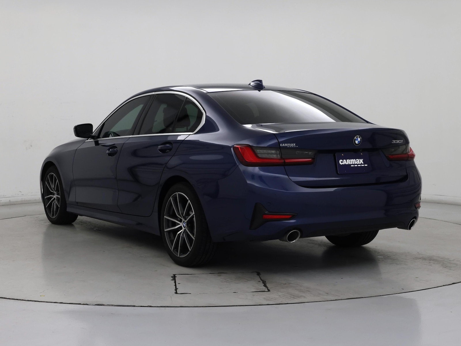 2021 BMW 3 Series 330i - Photo 3