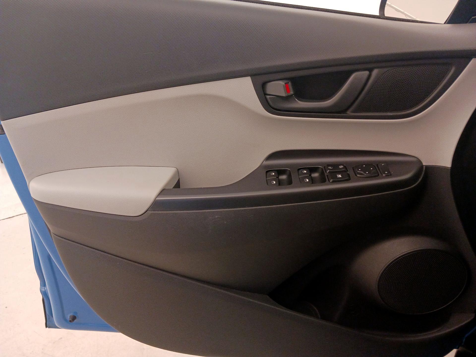 Thumbnail: 2022 Hyundai Kona - 12