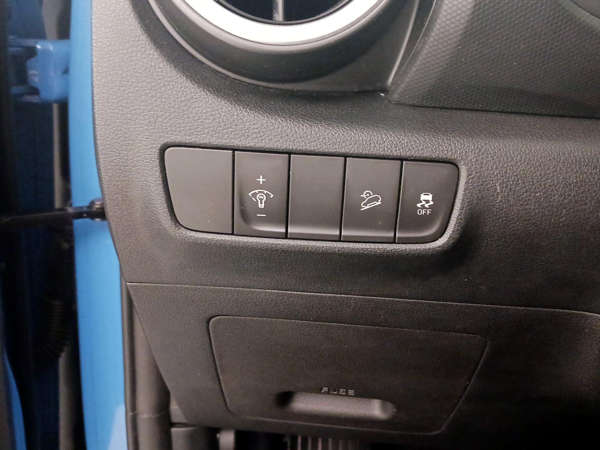 Thumbnail: 2022 Hyundai Kona - 13