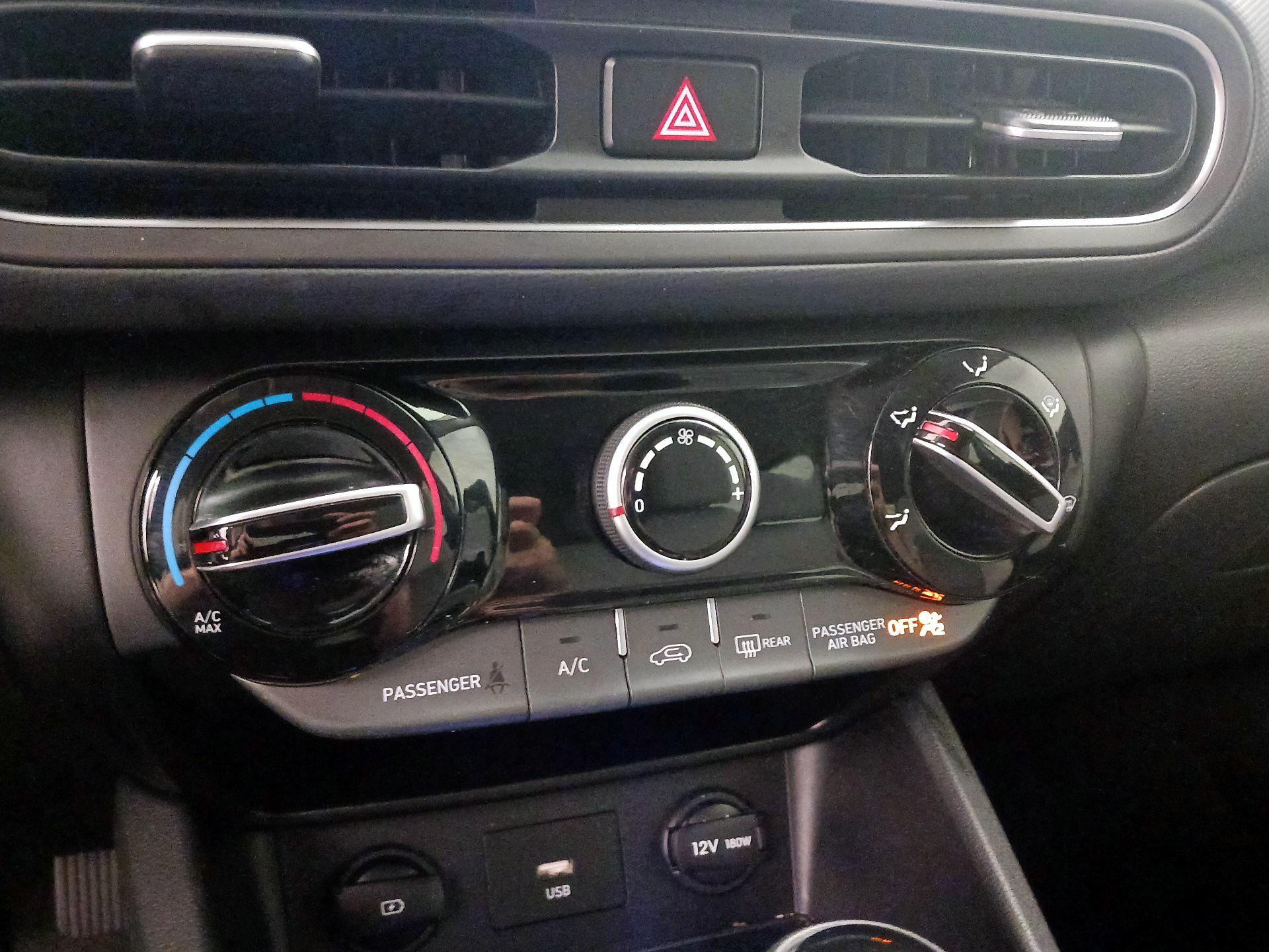 Thumbnail: 2022 Hyundai Kona - 16