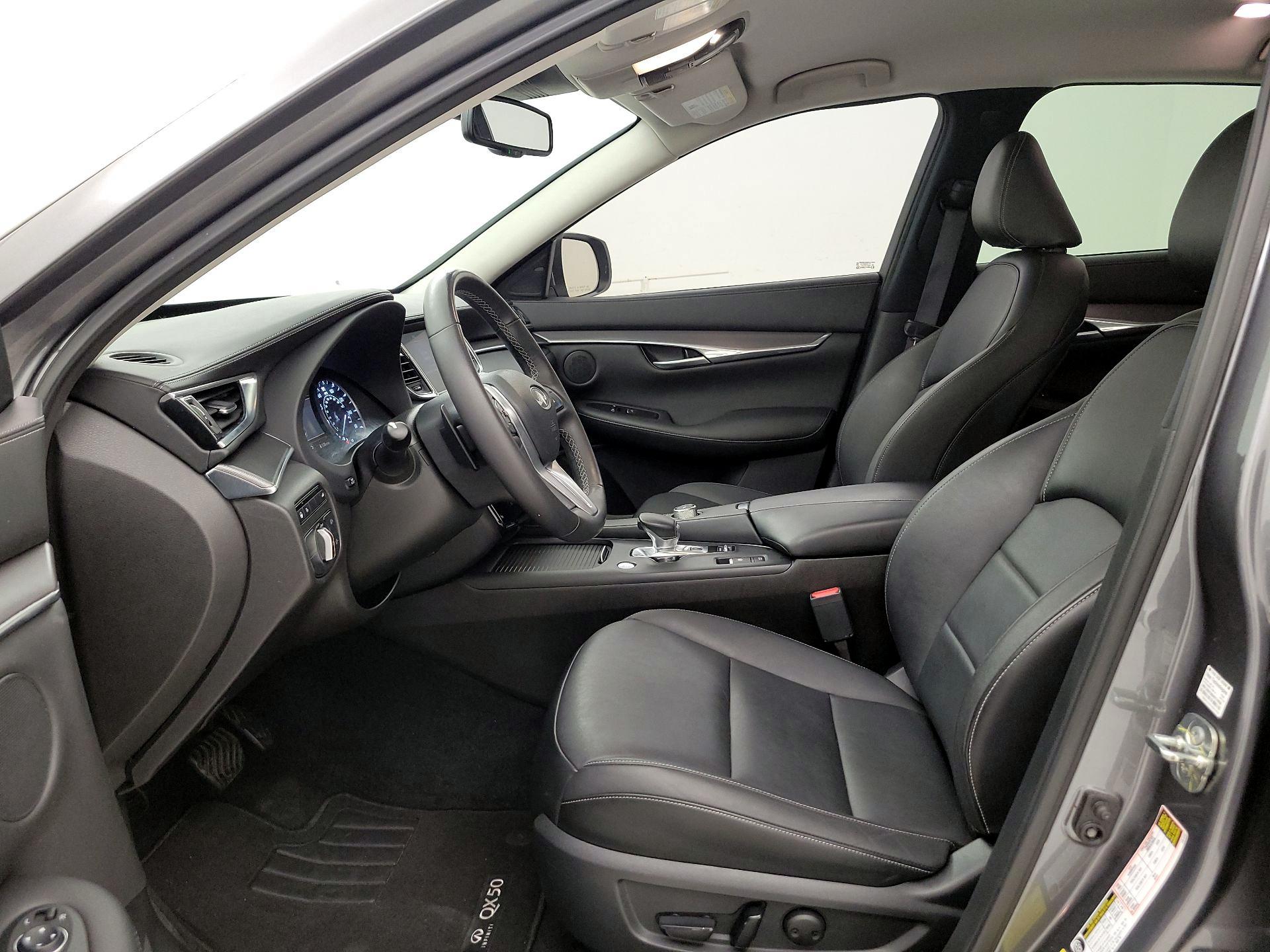 Thumbnail: 2022 INFINITI QX50 - 9