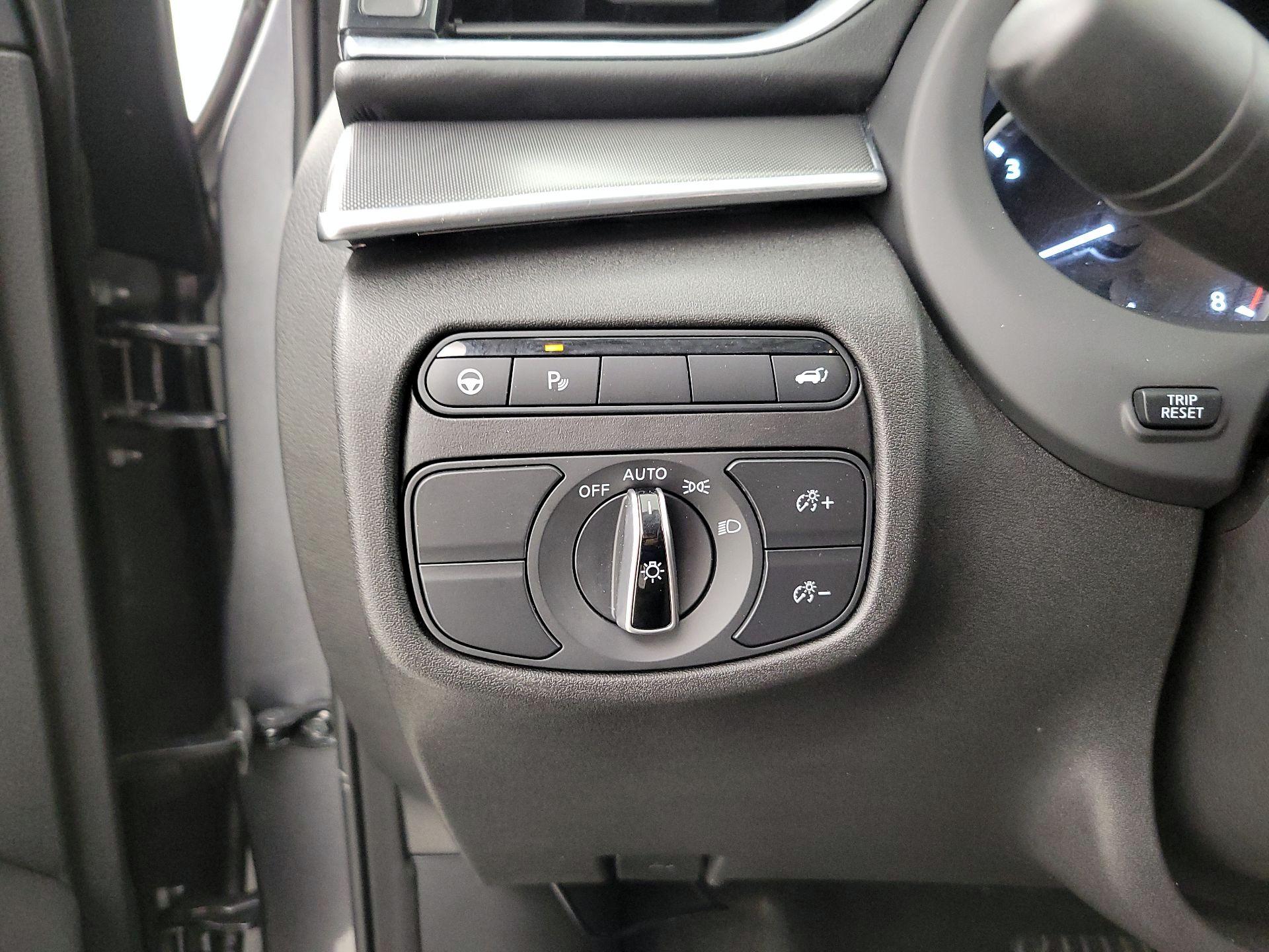 Thumbnail: 2022 INFINITI QX50 - 11