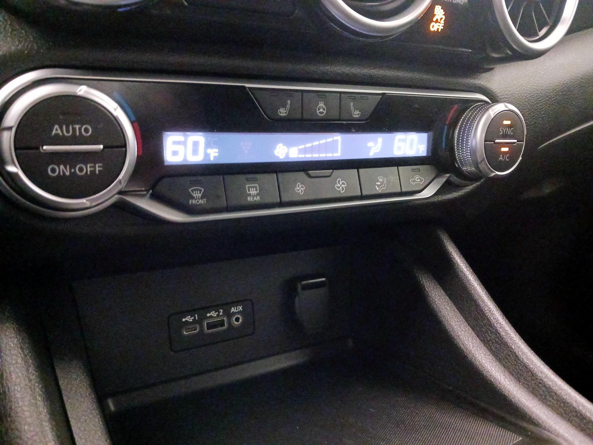 Thumbnail: 2023 Nissan Sentra - 16