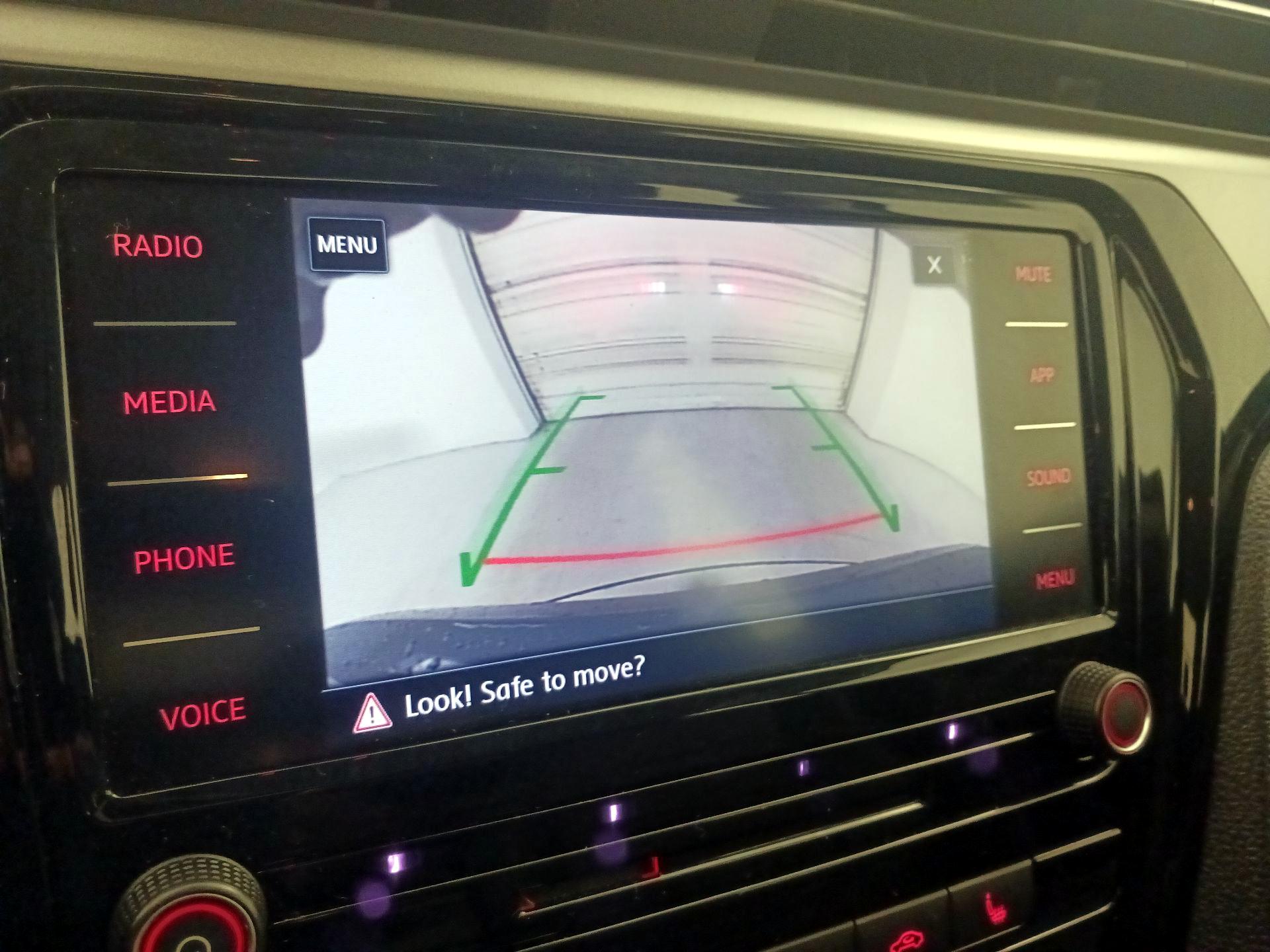 Thumbnail: 2020 Volkswagen Passat - 14