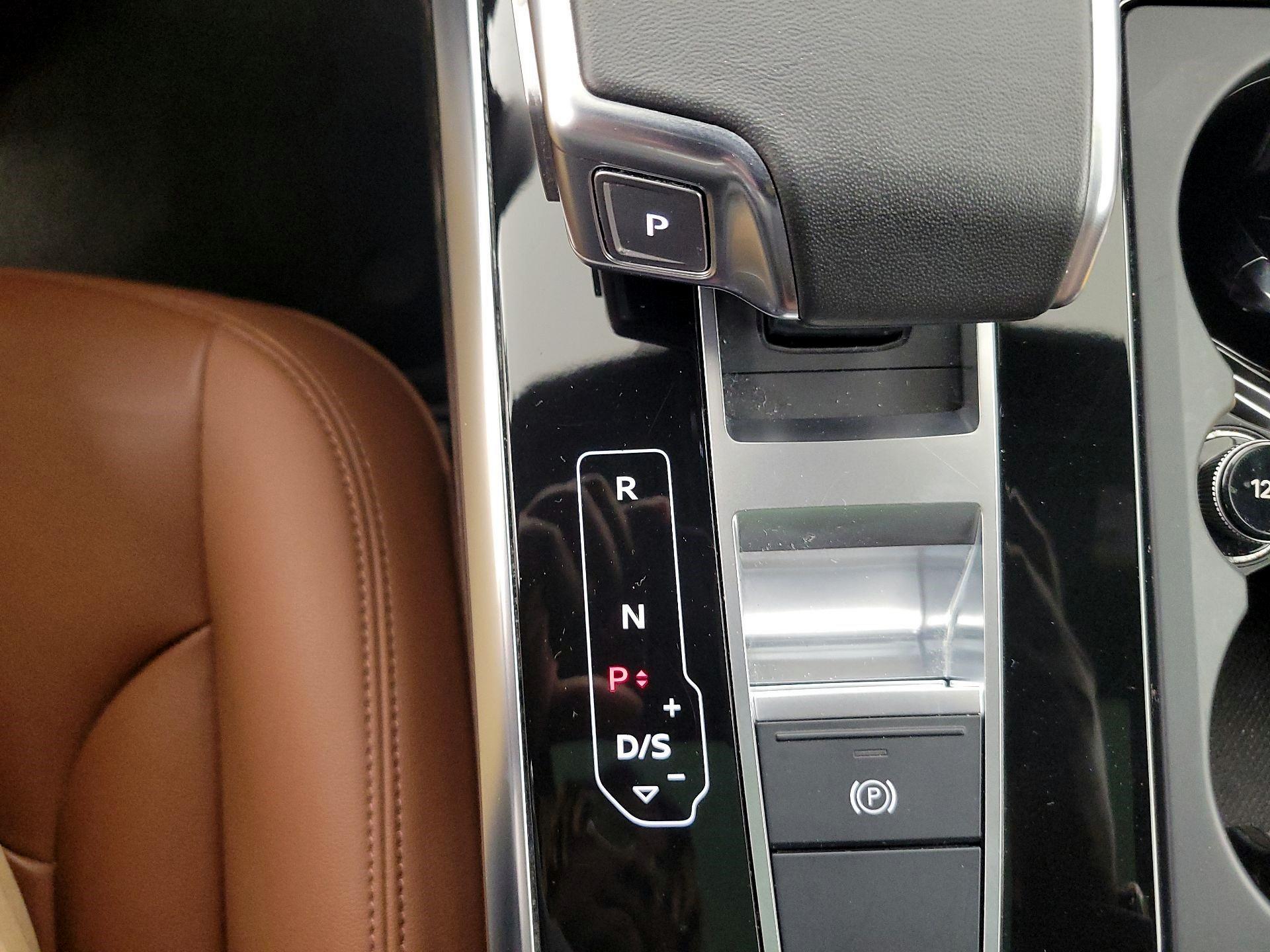 Thumbnail: 2023 Audi Q7 - 16