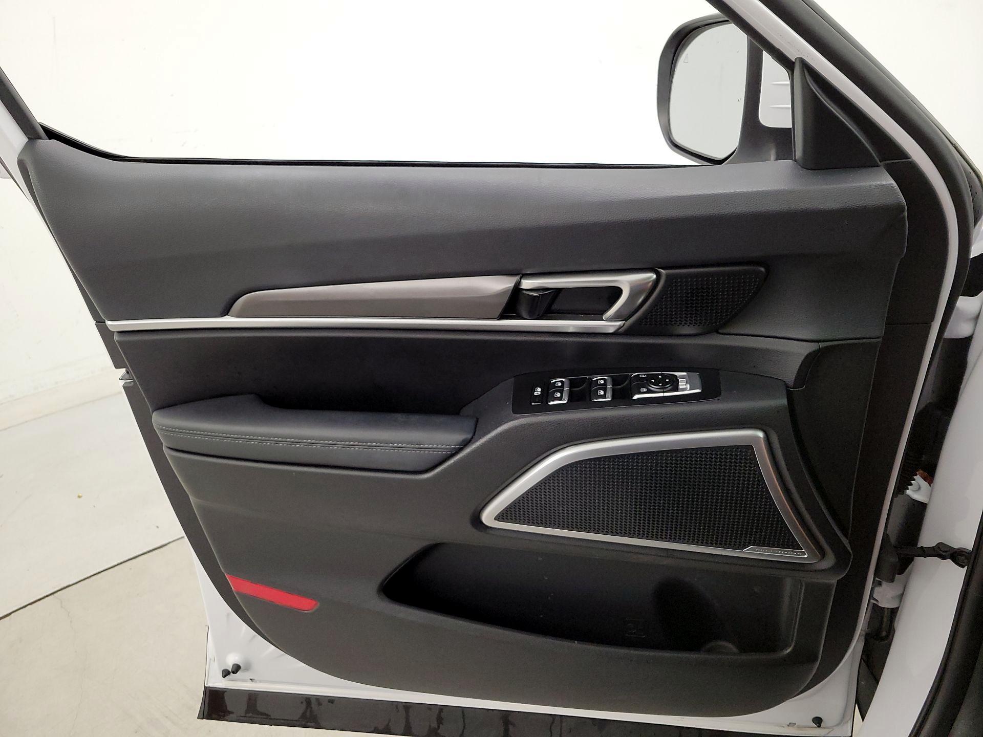 Thumbnail: 2023 Kia Telluride - 12