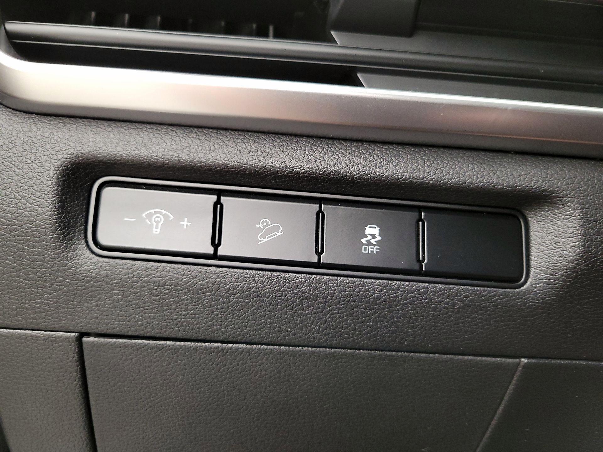 Thumbnail: 2023 Kia Telluride - 13