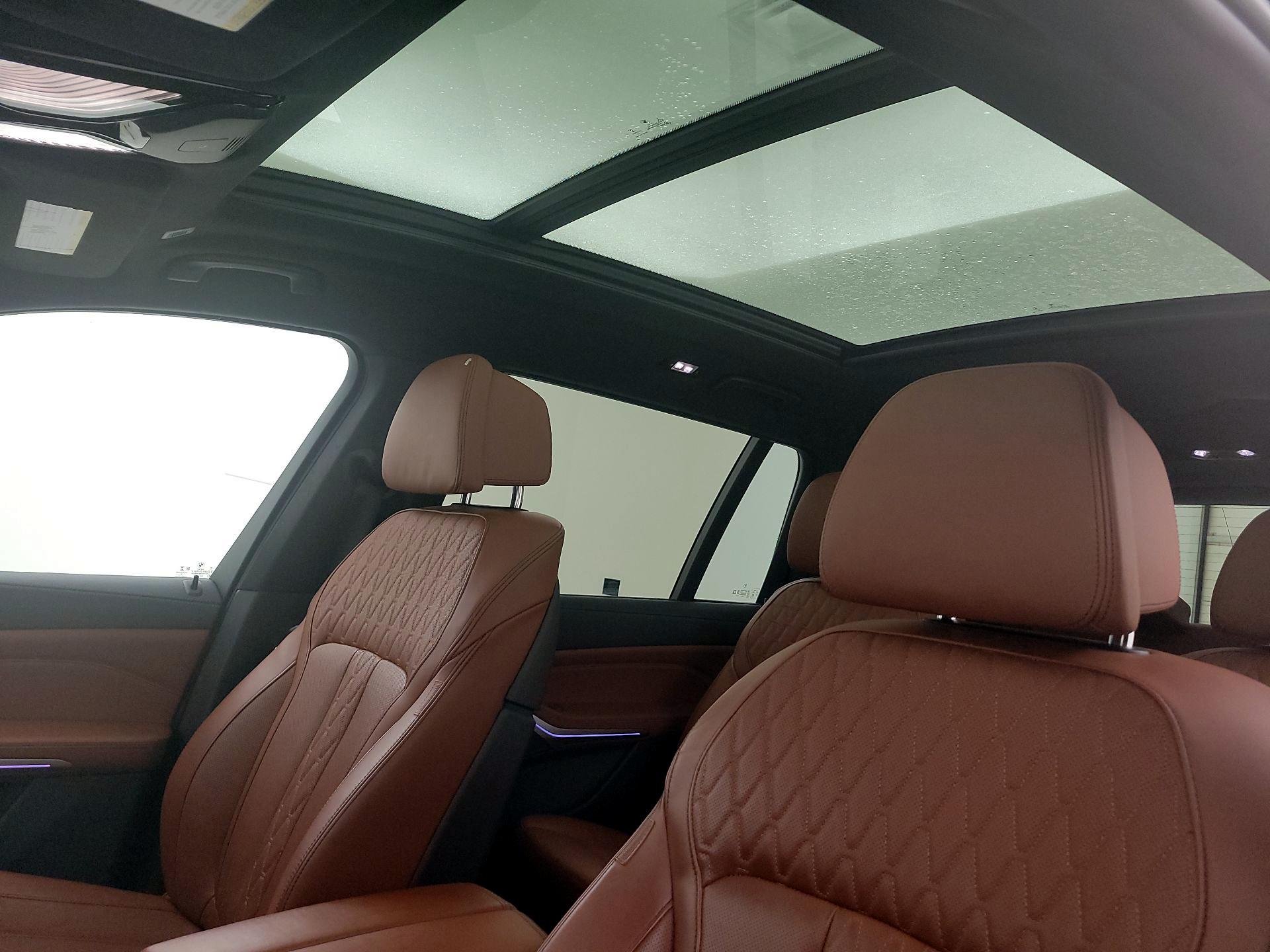 Thumbnail: 2022 BMW X7 - 18