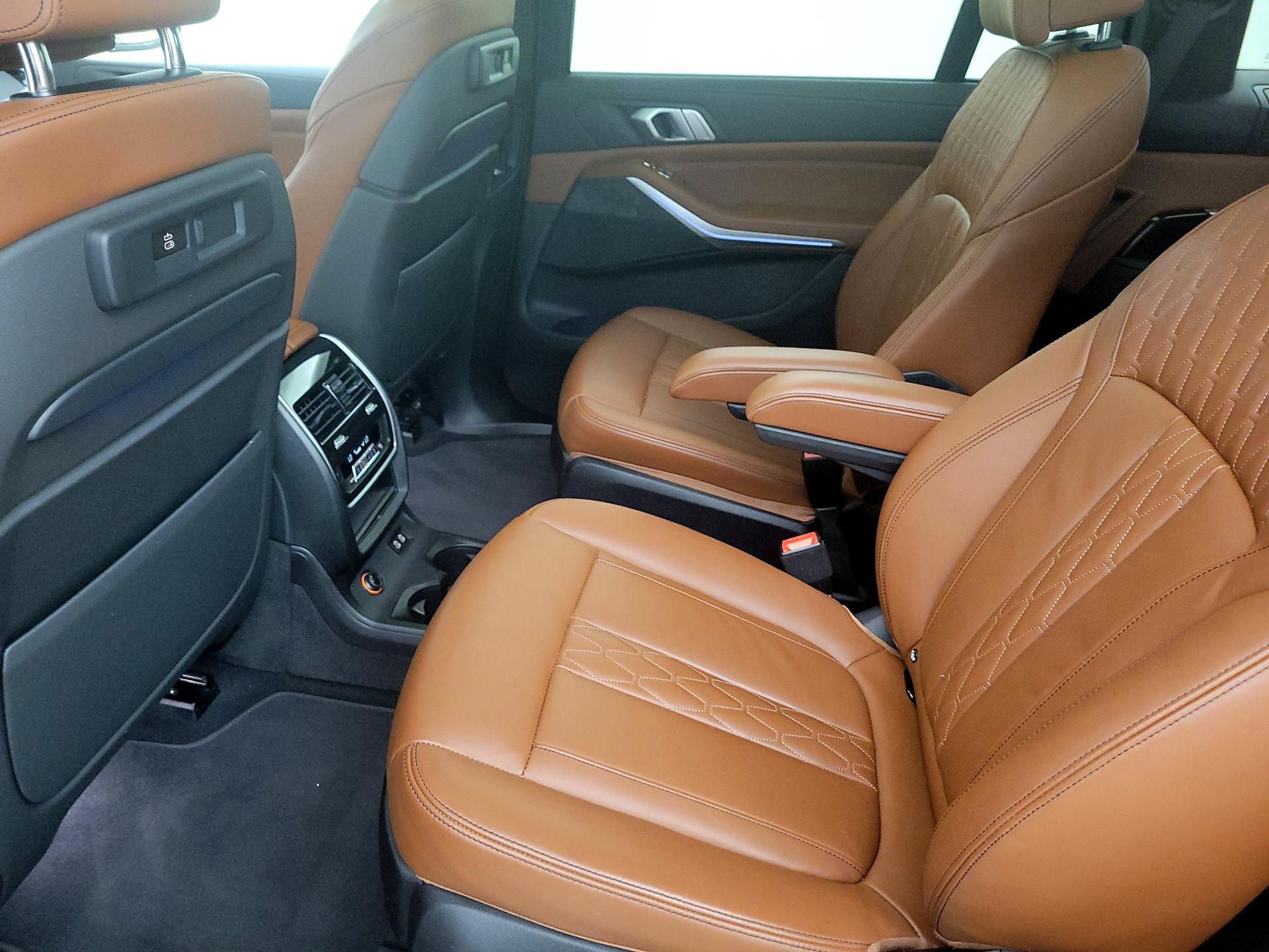 Thumbnail: 2022 BMW X7 - 19