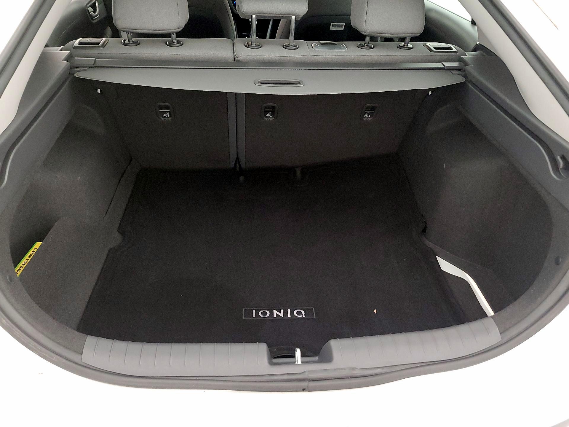 Thumbnail: 2020 Hyundai Ioniq - 18