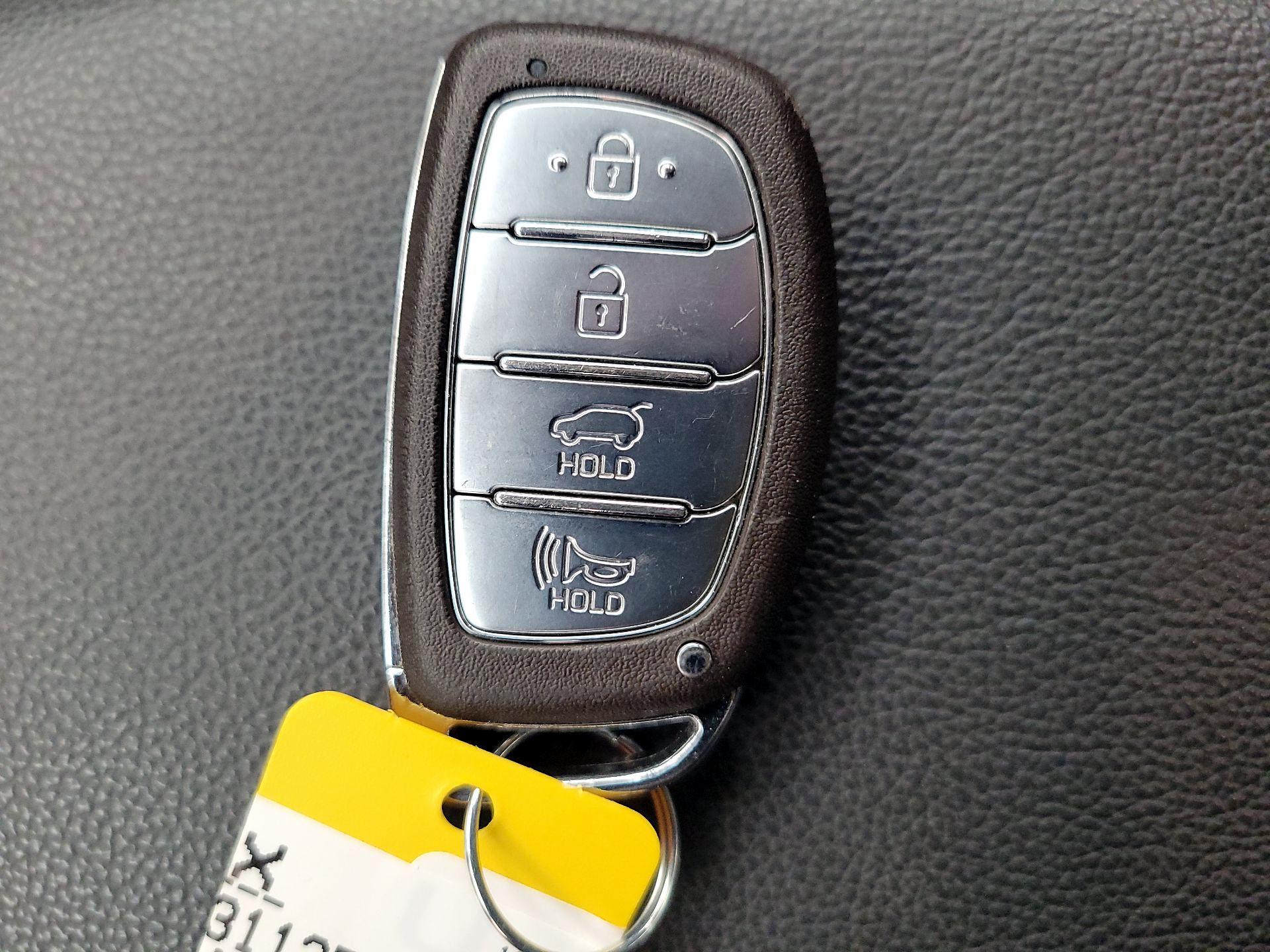 Thumbnail: 2020 Hyundai Ioniq - 20