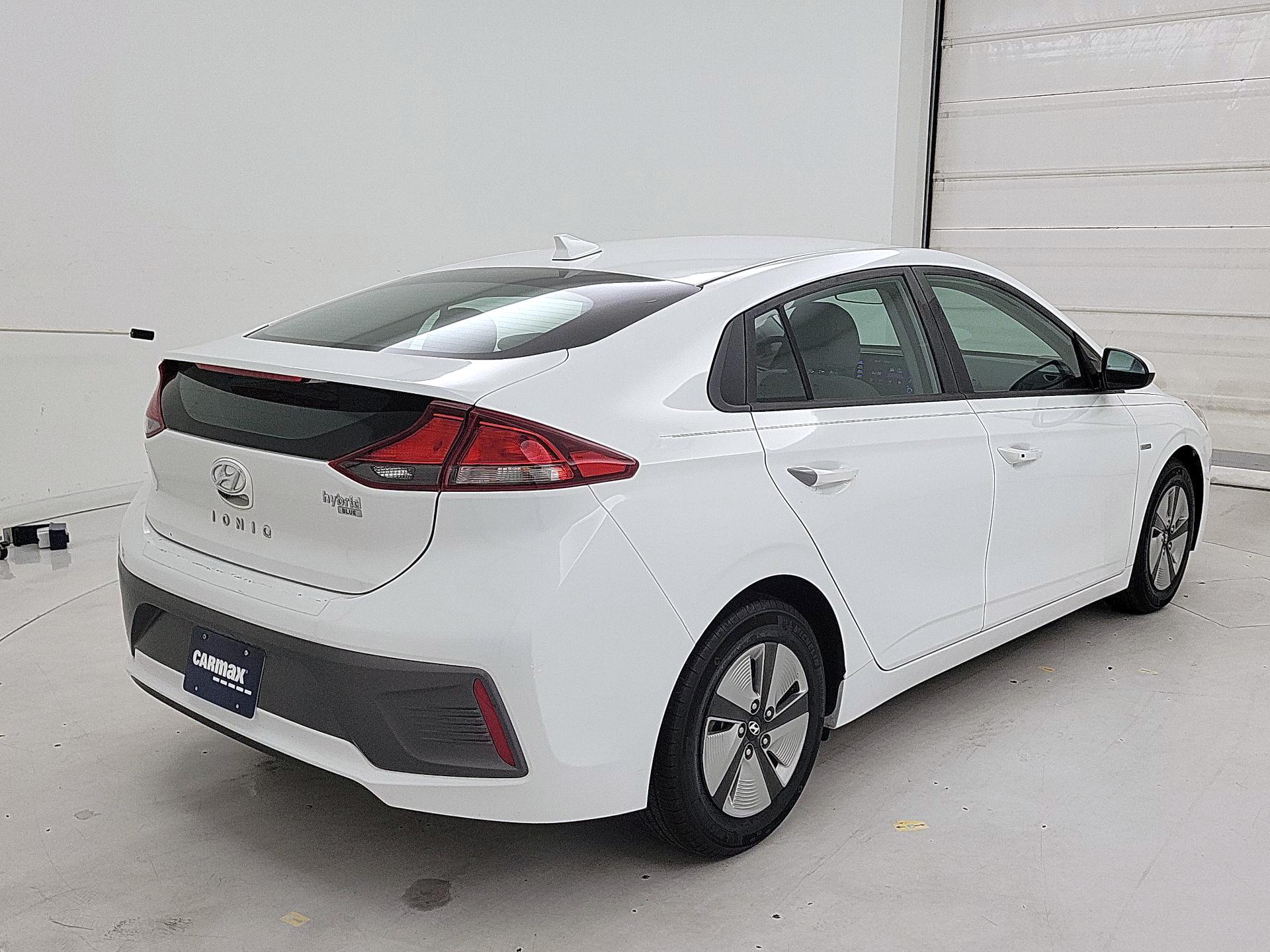 Thumbnail: 2020 Hyundai Ioniq - 5