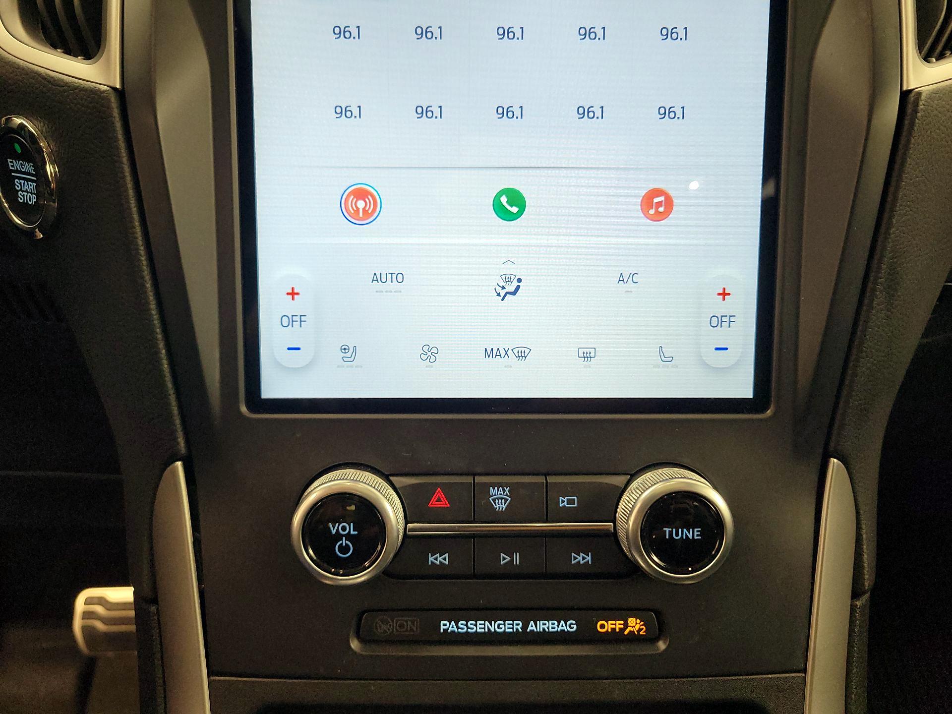 Thumbnail: 2022 Ford Edge - 16