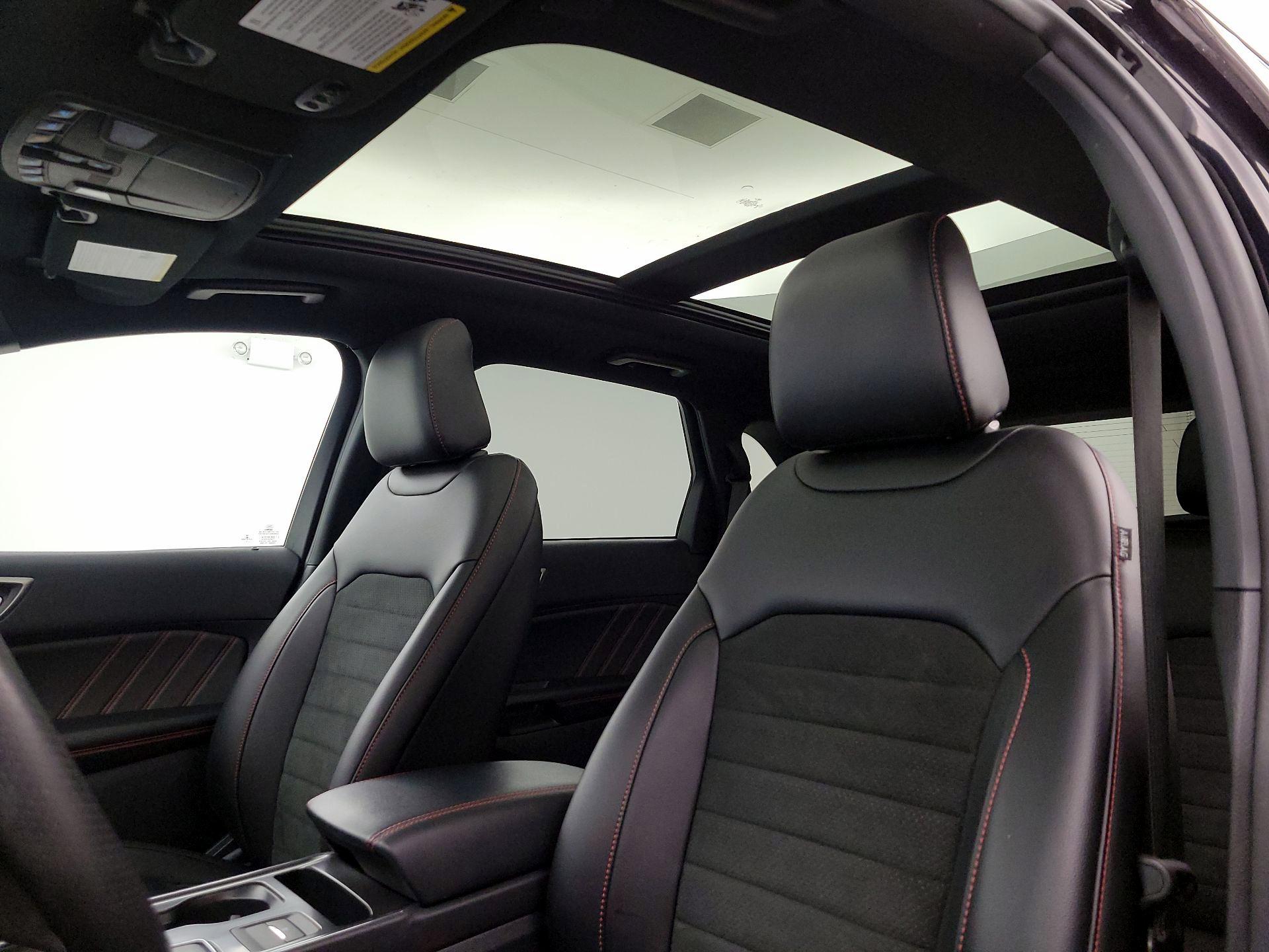 Thumbnail: 2022 Ford Edge - 19