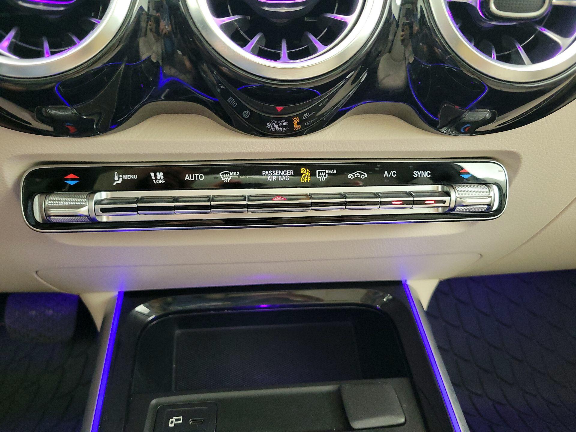 Thumbnail: 2022 Mercedes-Benz GLB - 14