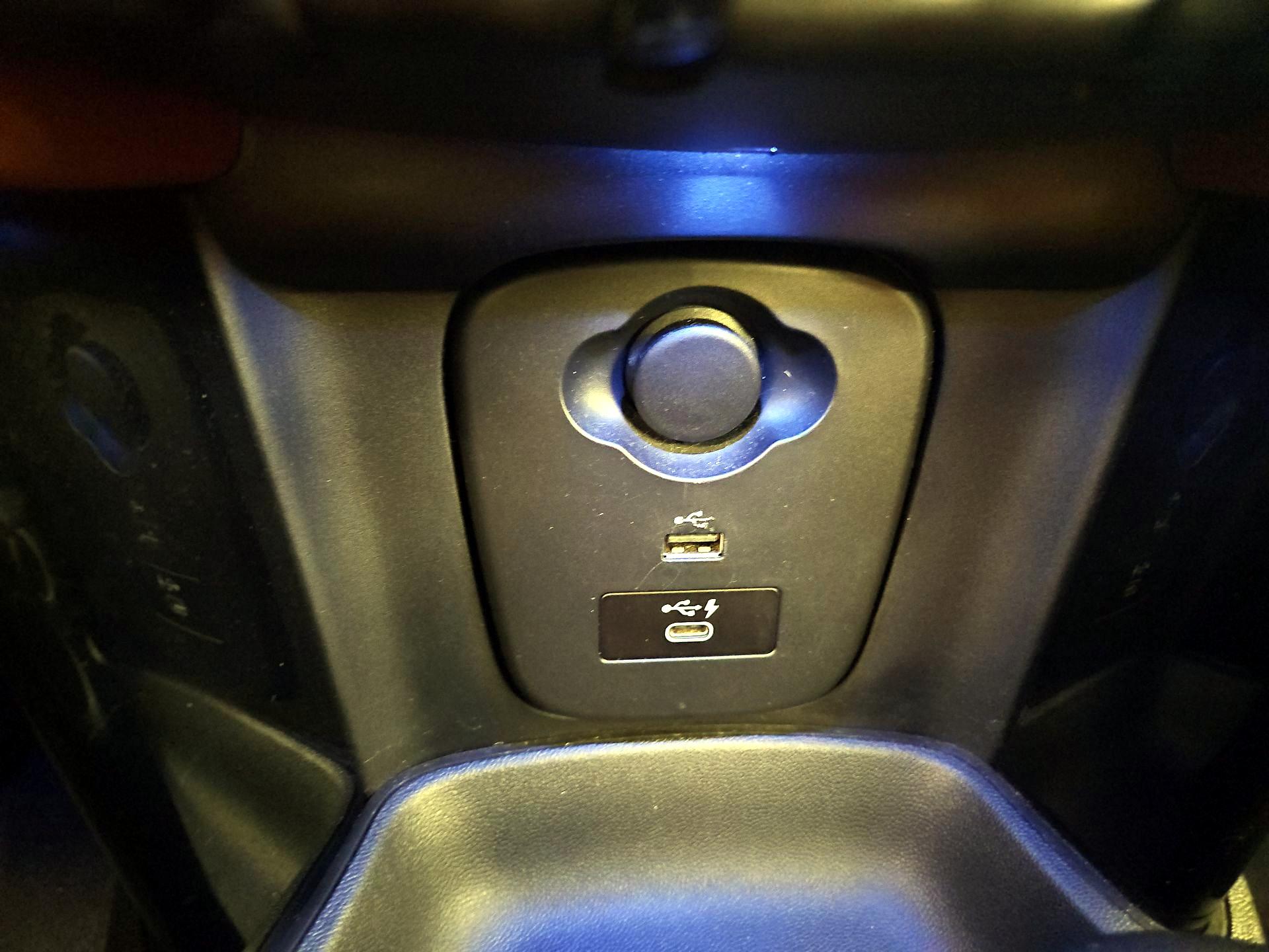 Thumbnail: 2022 MINI Cooper Hardtop - 18